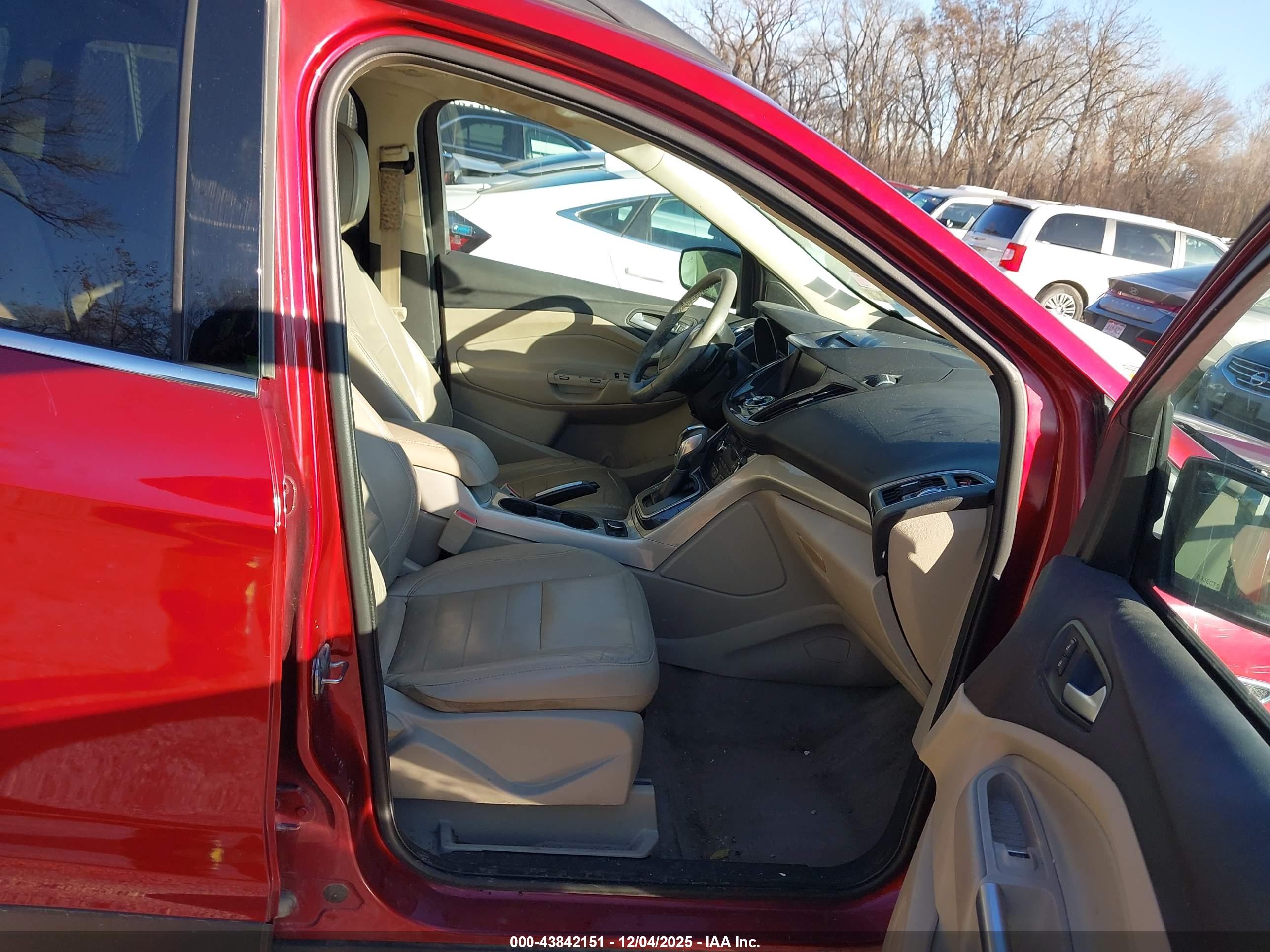FORD ESCAPE image 5