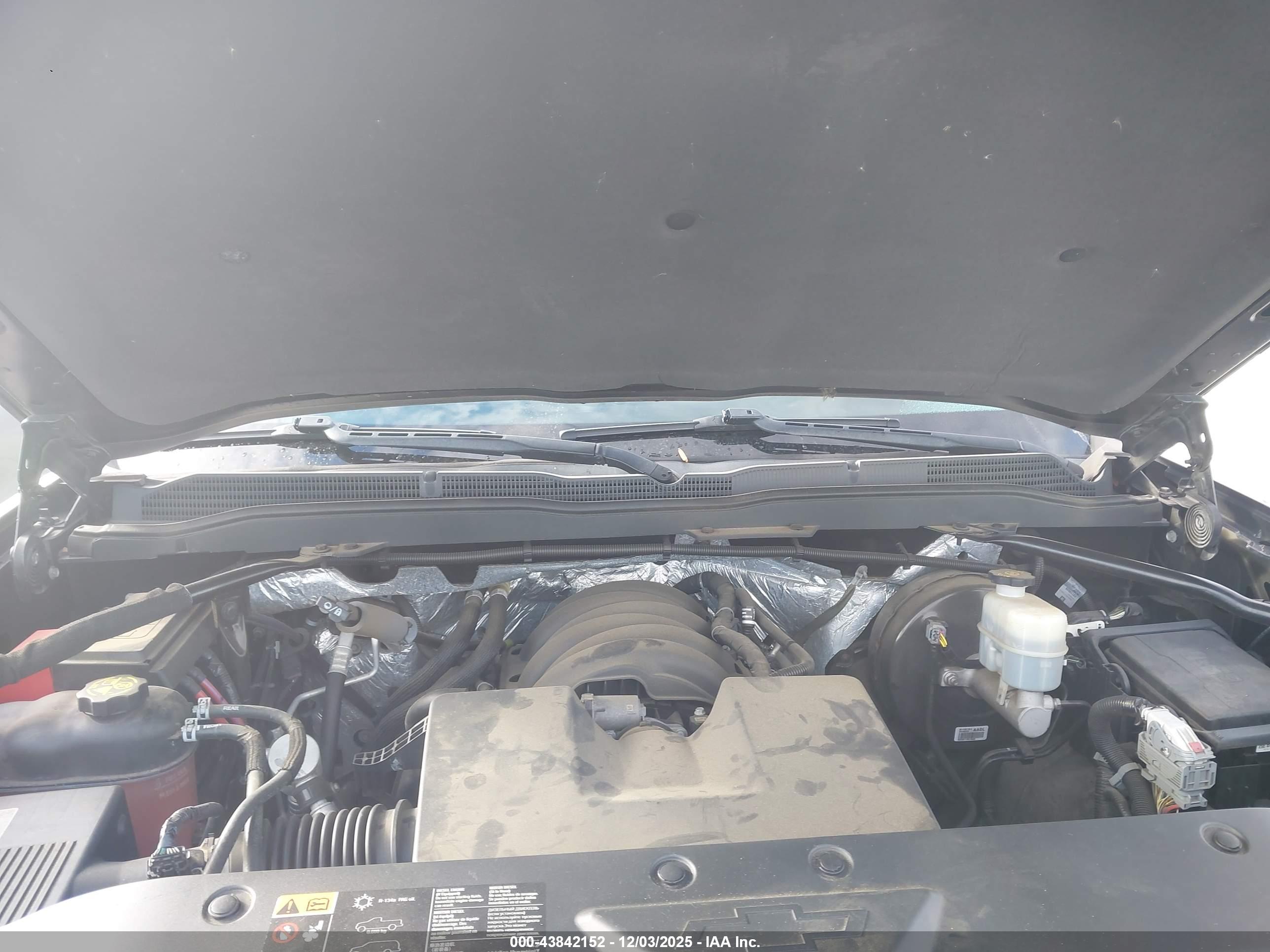 CHEVROLET SILVERADO image 10