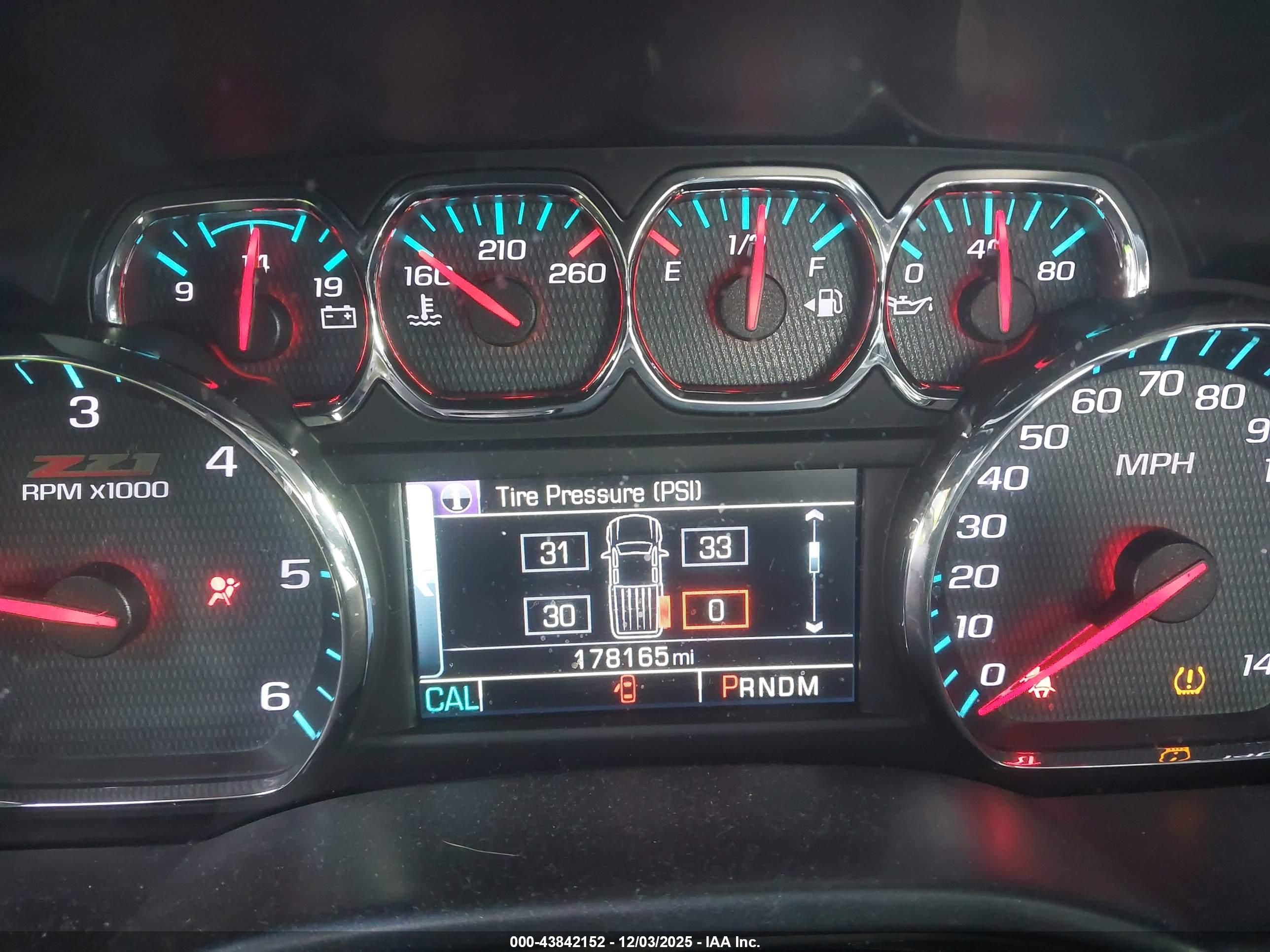 CHEVROLET SILVERADO image 7