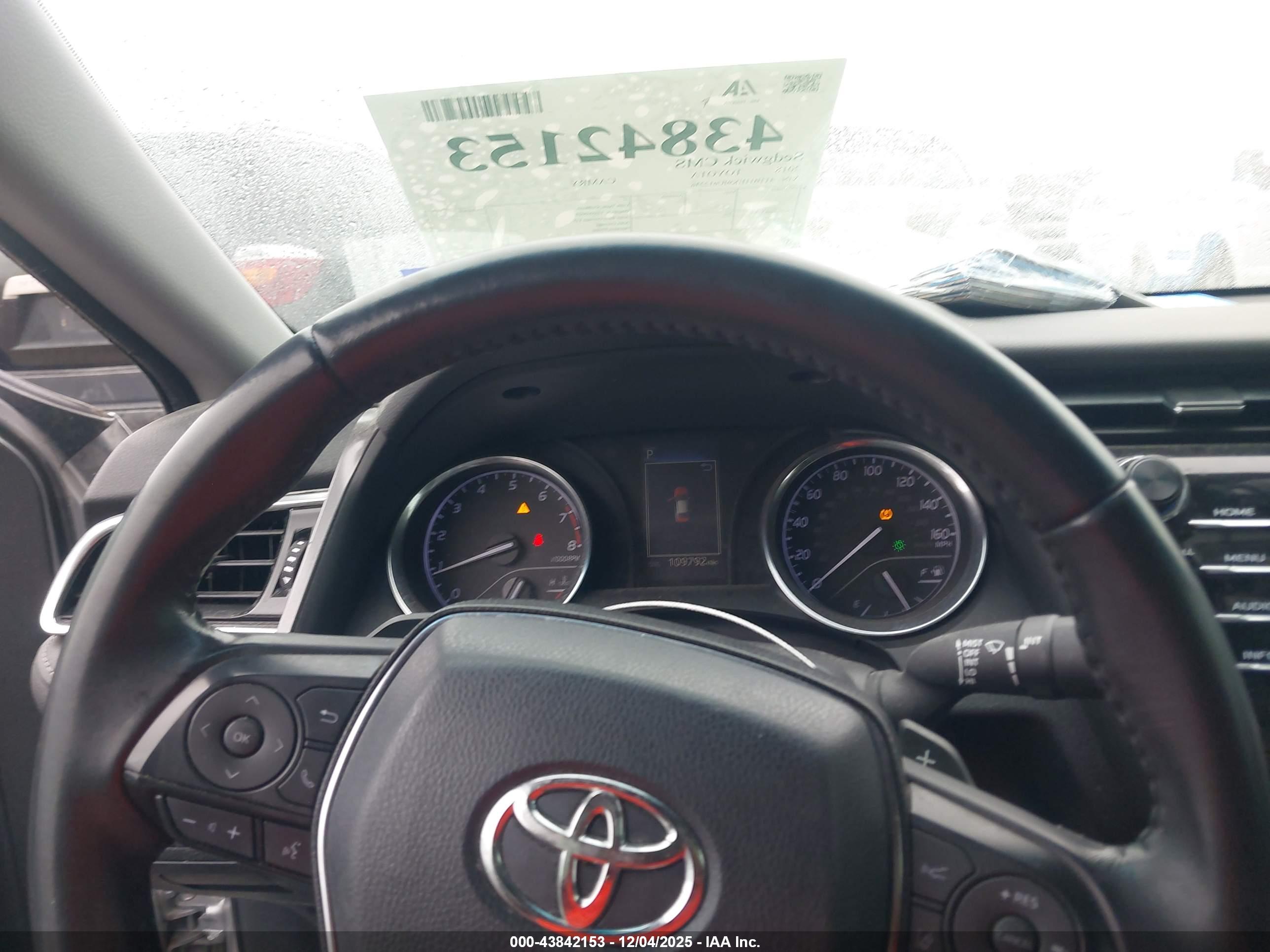 TOYOTA CAMRY image 7