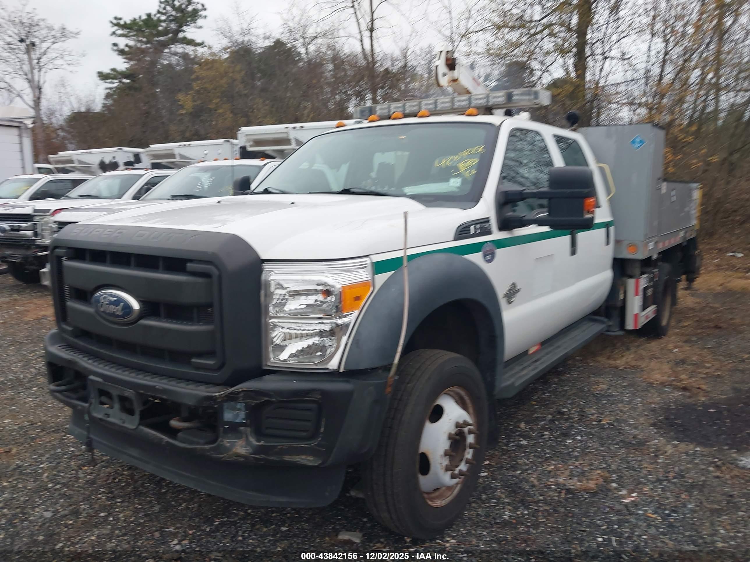 FORD F-550 image 2