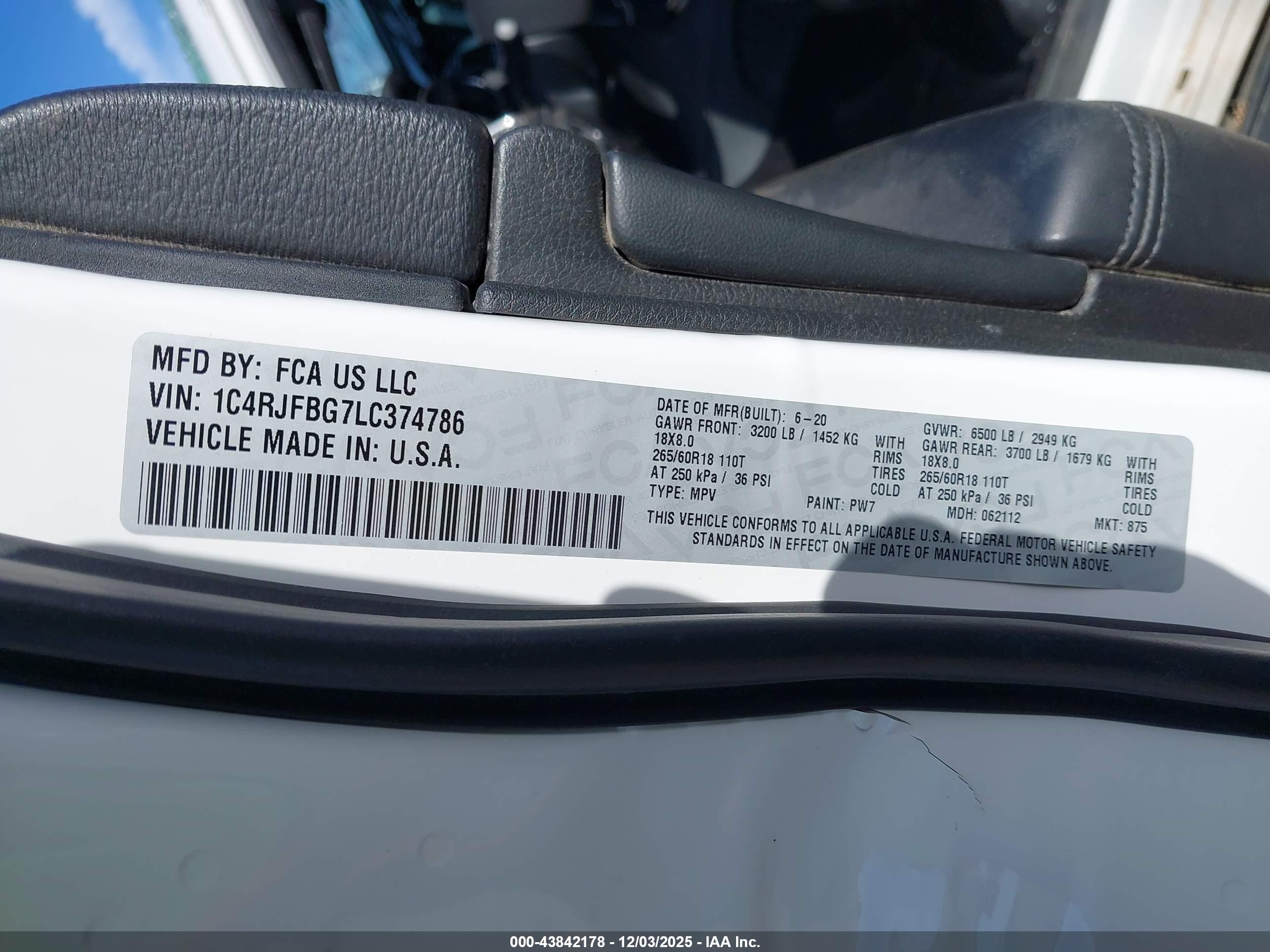 JEEP GRAND image 9