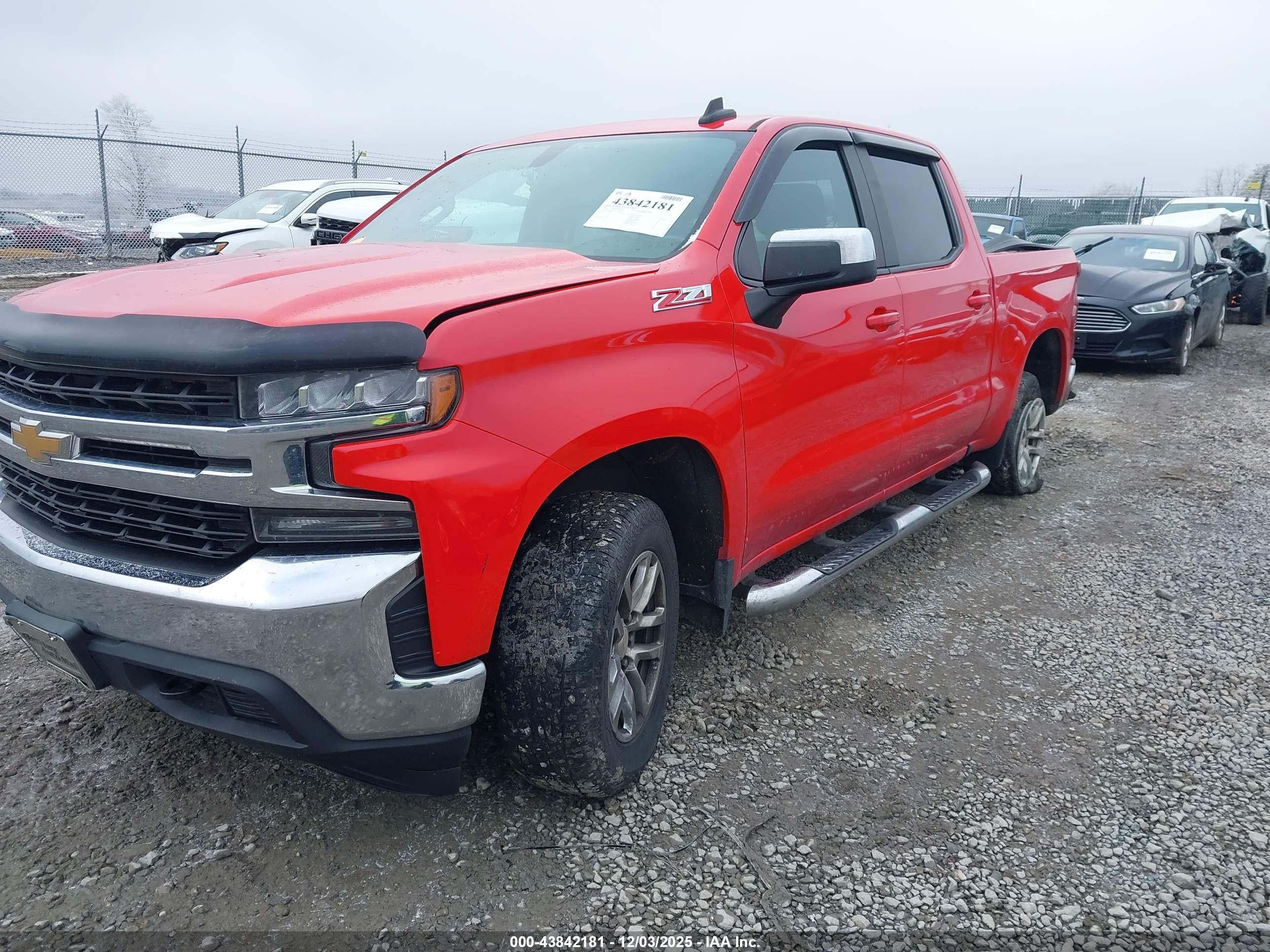 CHEVROLET SILVERADO image 2