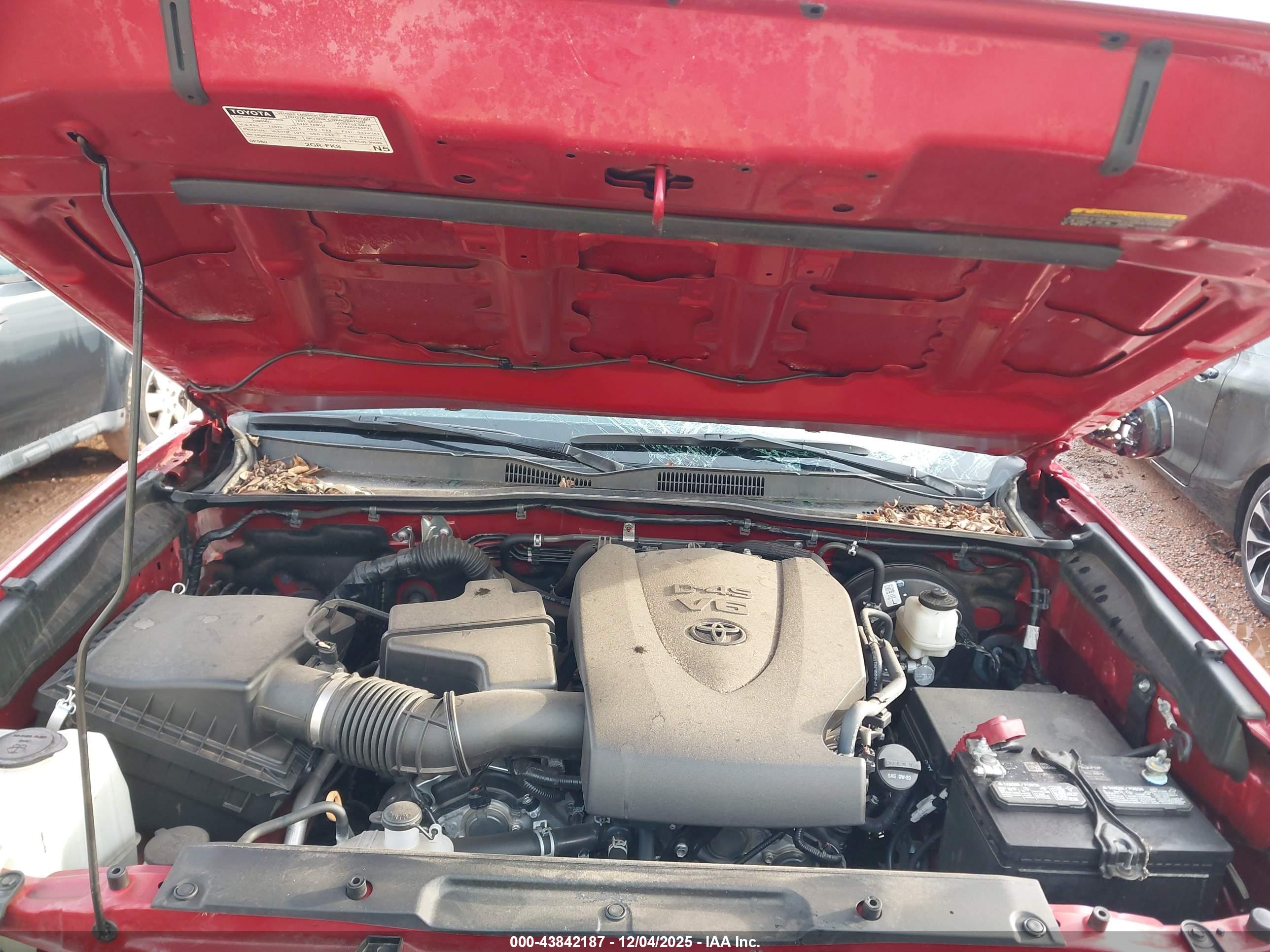 TOYOTA TACOMA image 10