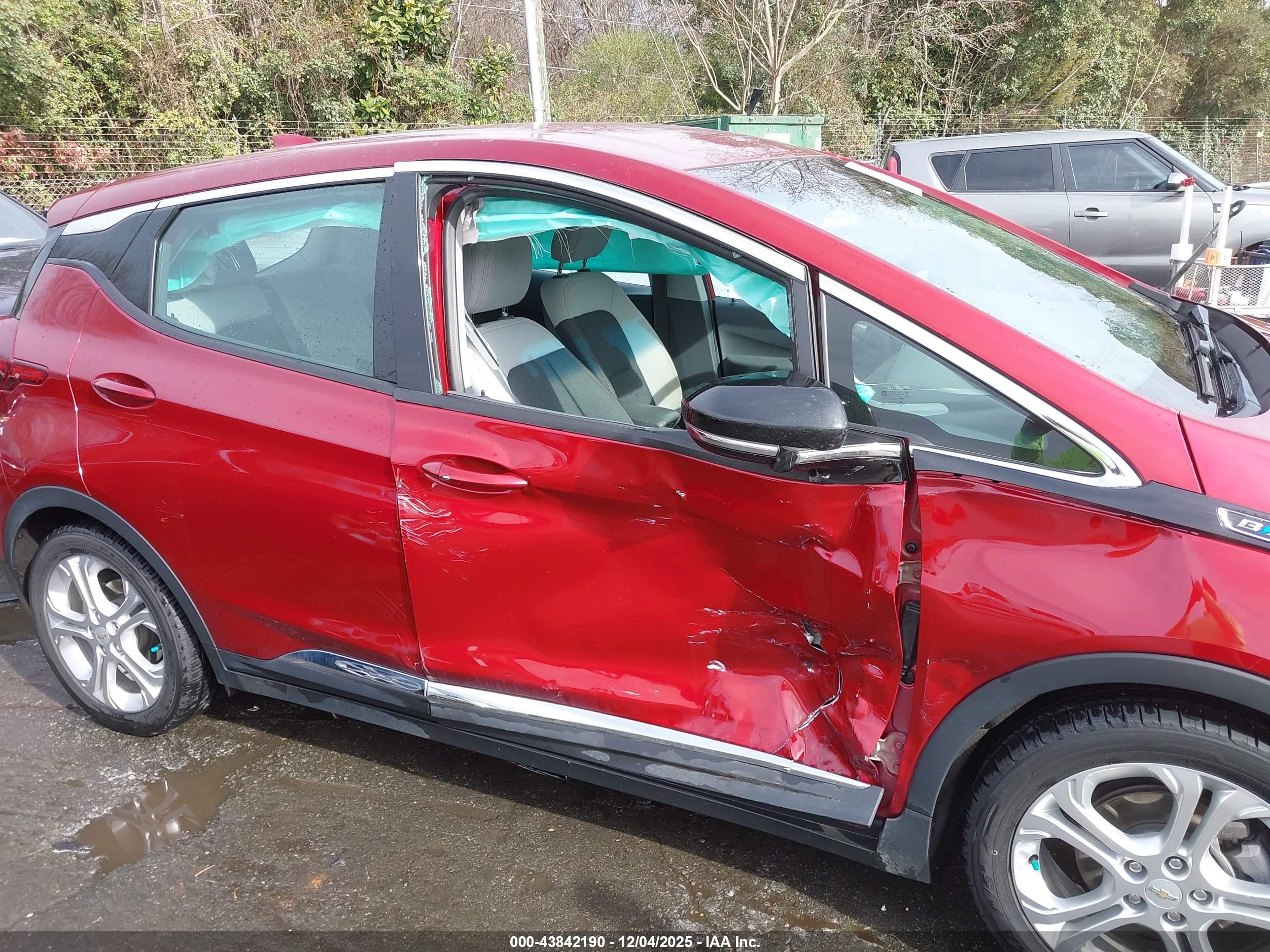 CHEVROLET BOLT image 6