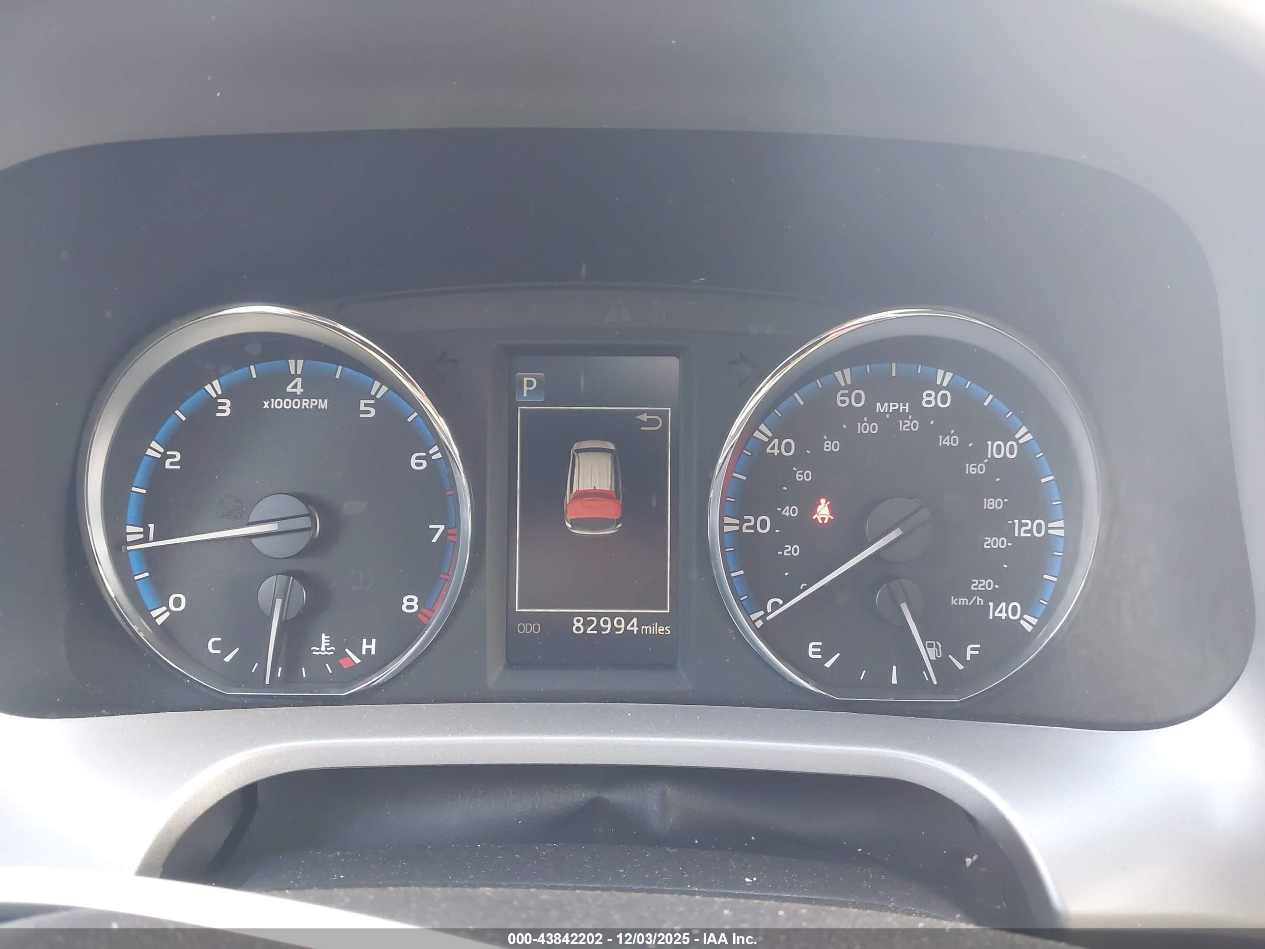 TOYOTA RAV4 image 7