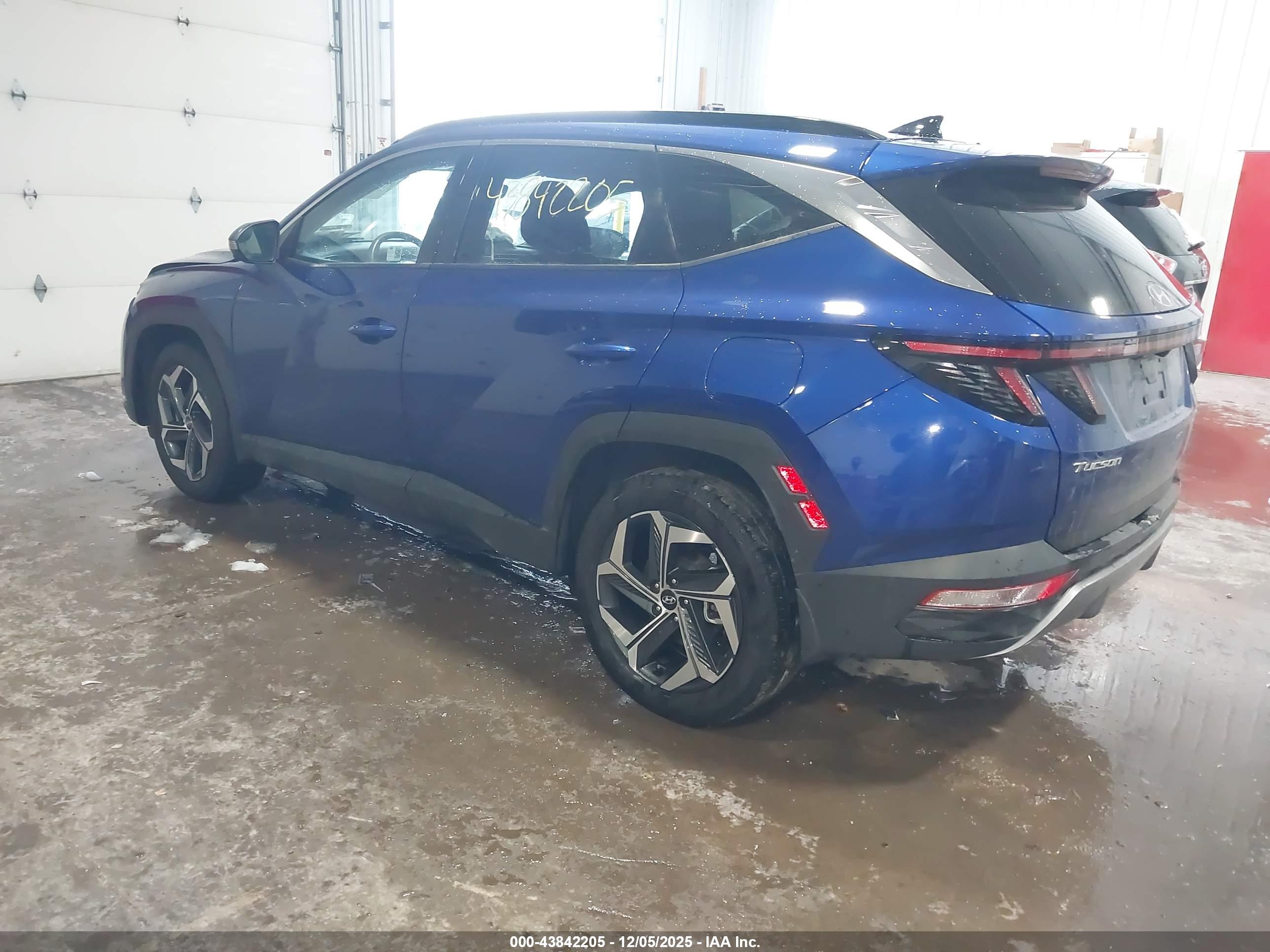 HYUNDAI TUCSON image 3
