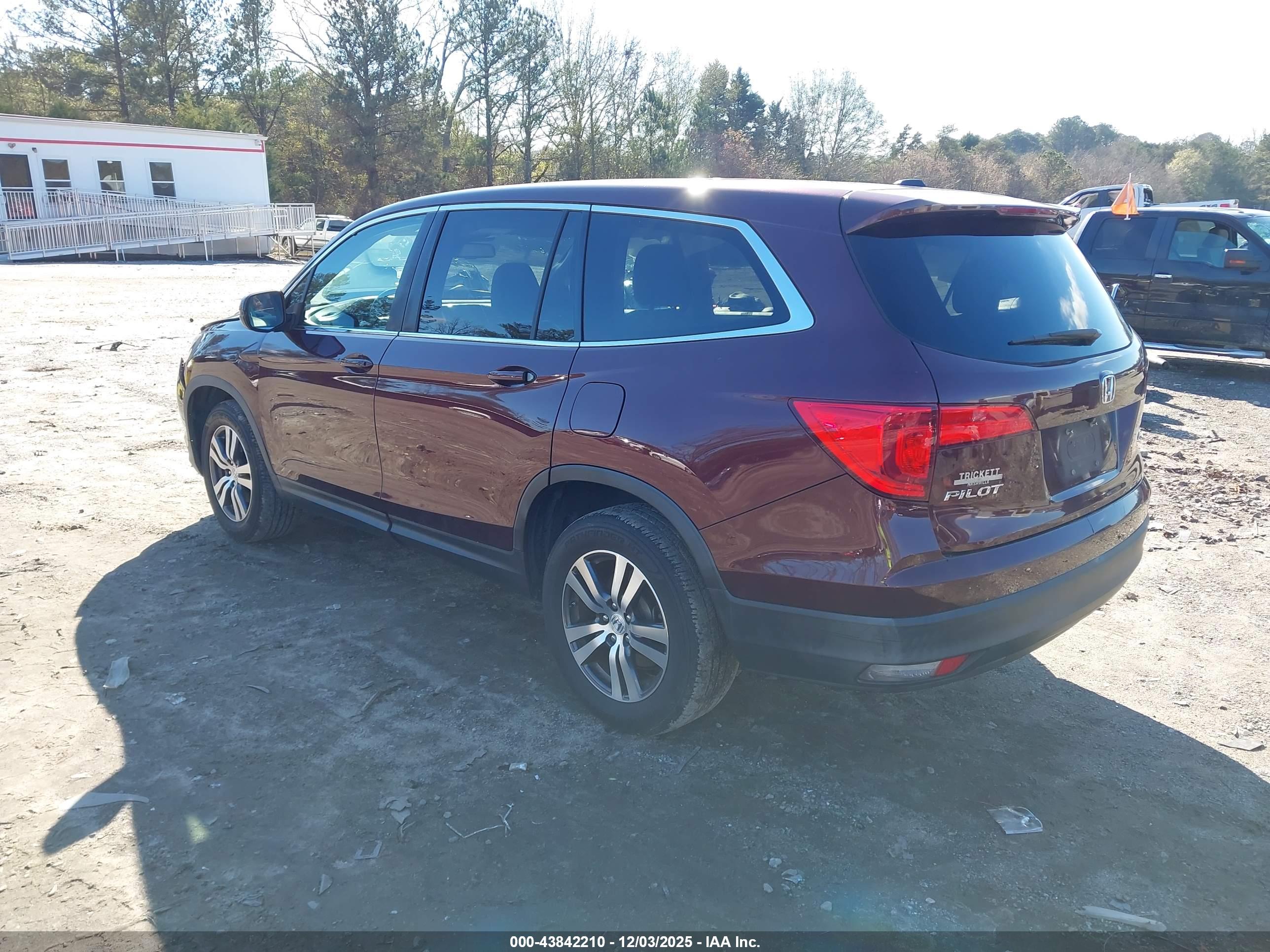 HONDA PILOT image 3