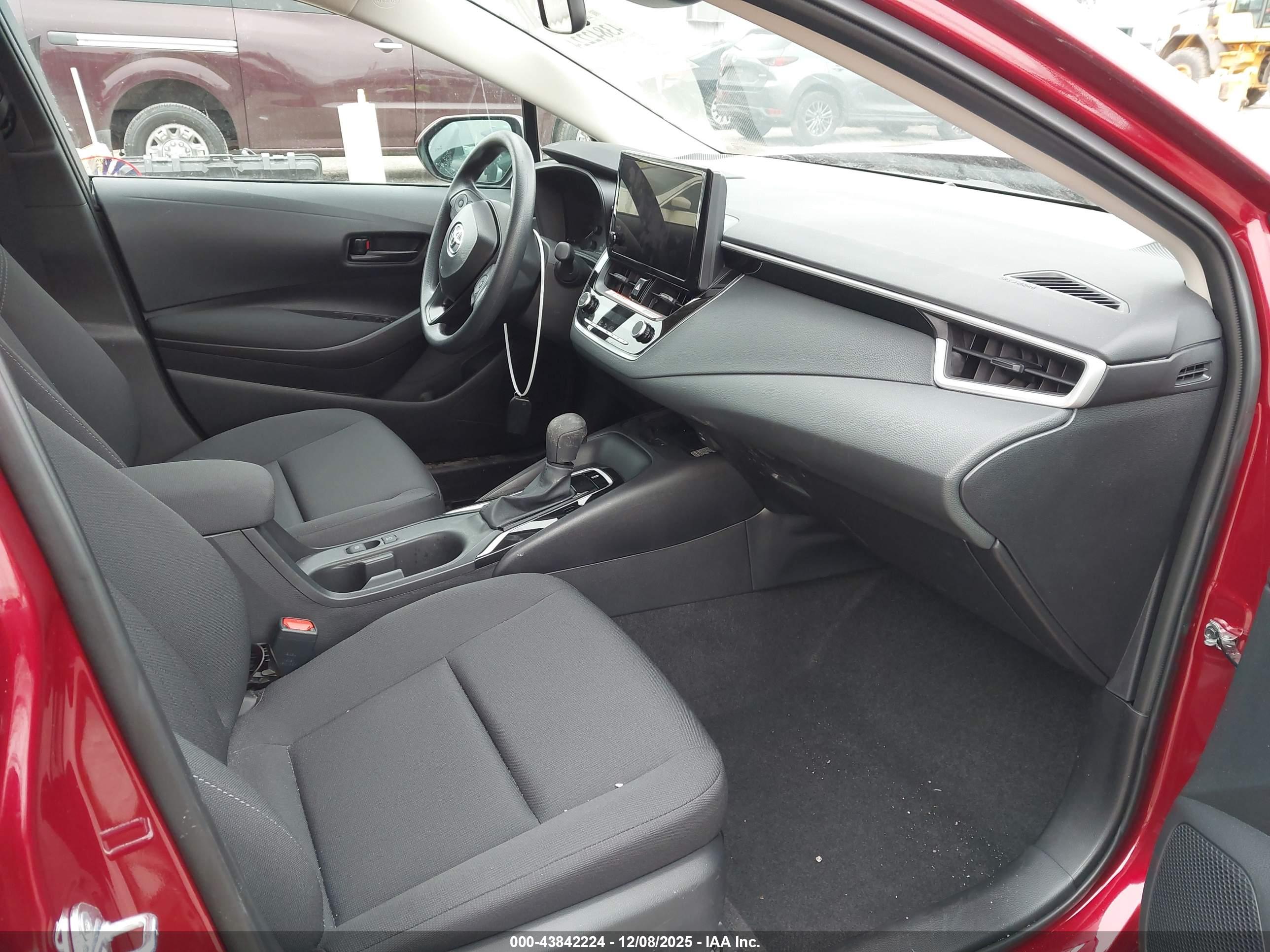 TOYOTA COROLLA image 5