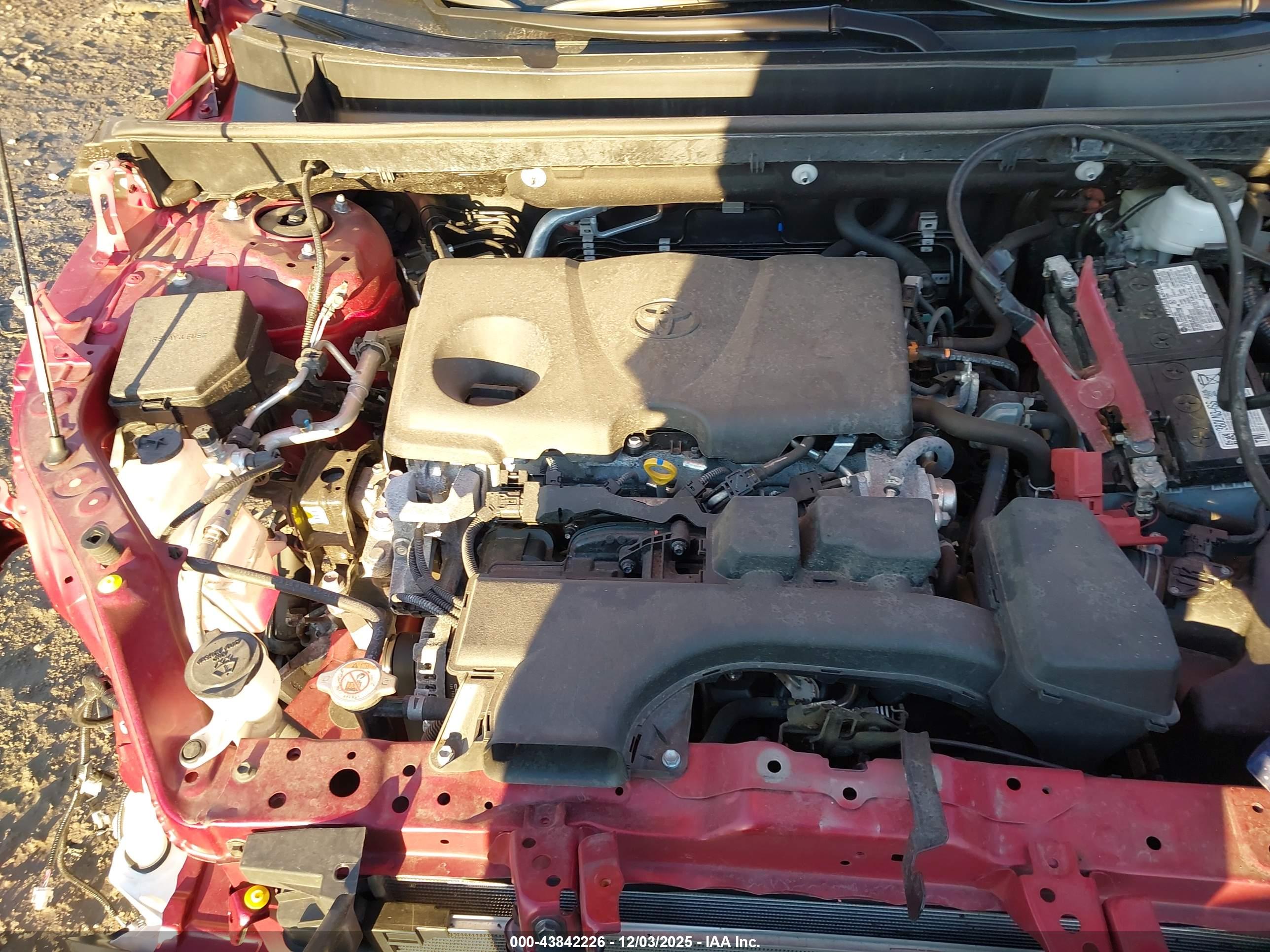 TOYOTA RAV4 image 10