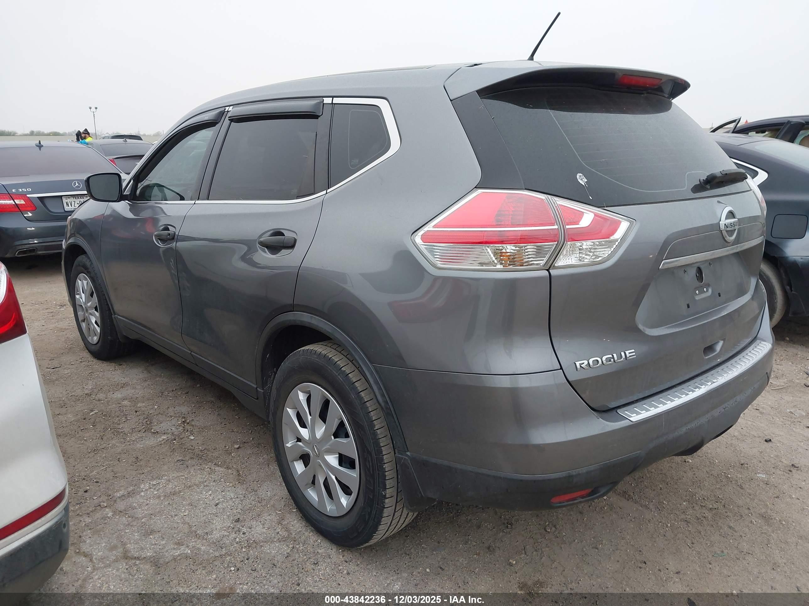 NISSAN ROGUE image 3