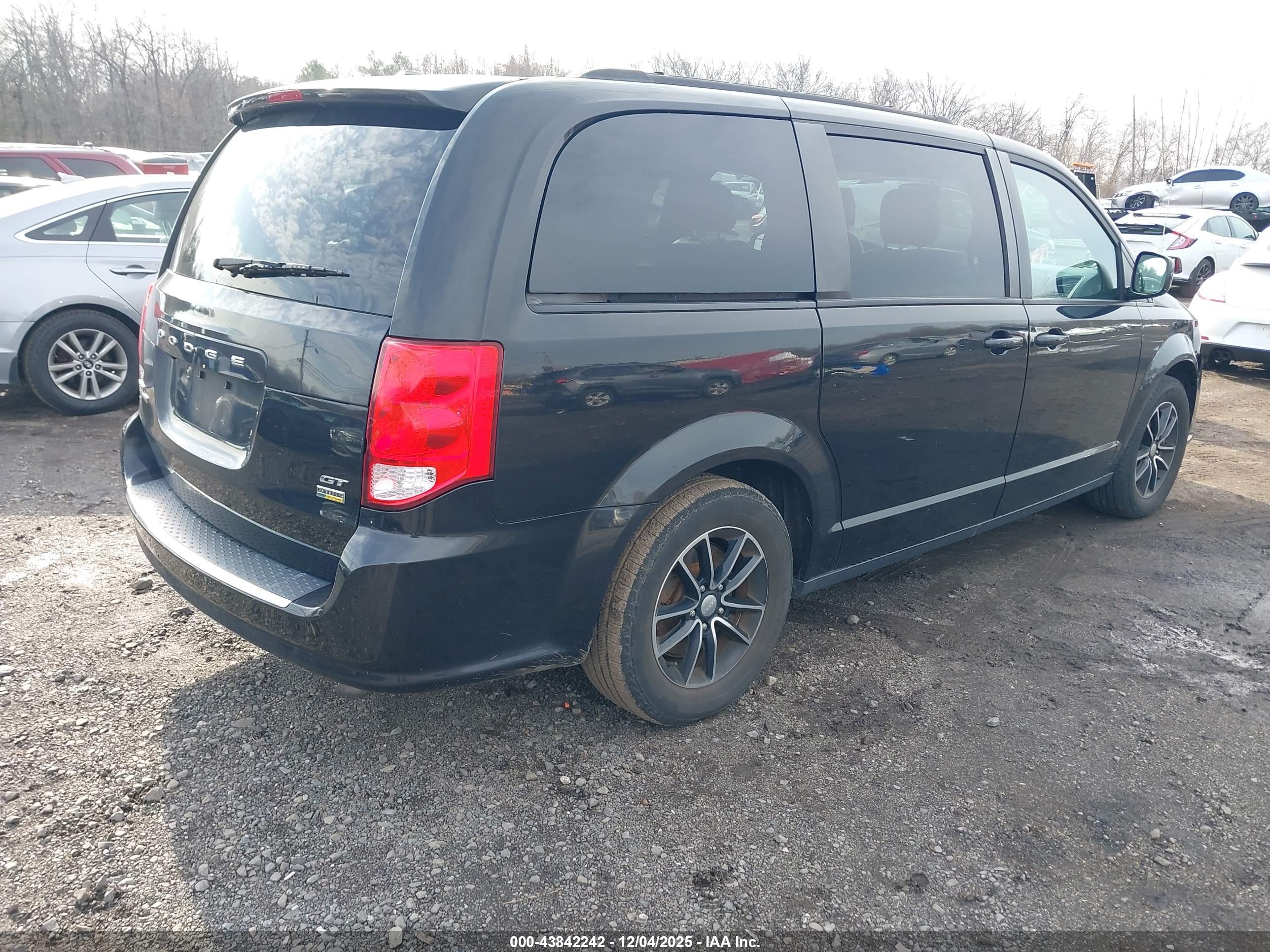 DODGE GRAND image 4