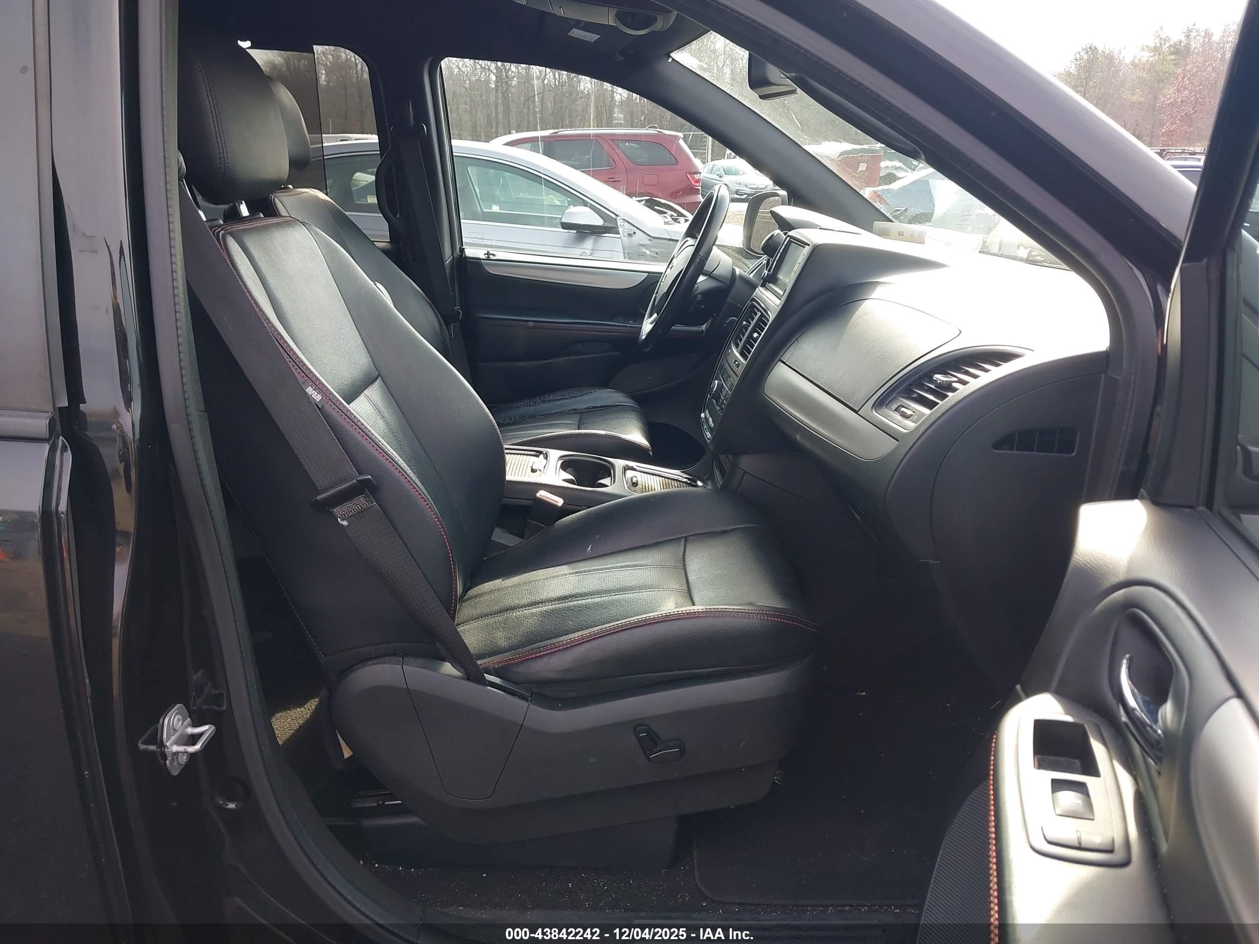 DODGE GRAND image 5