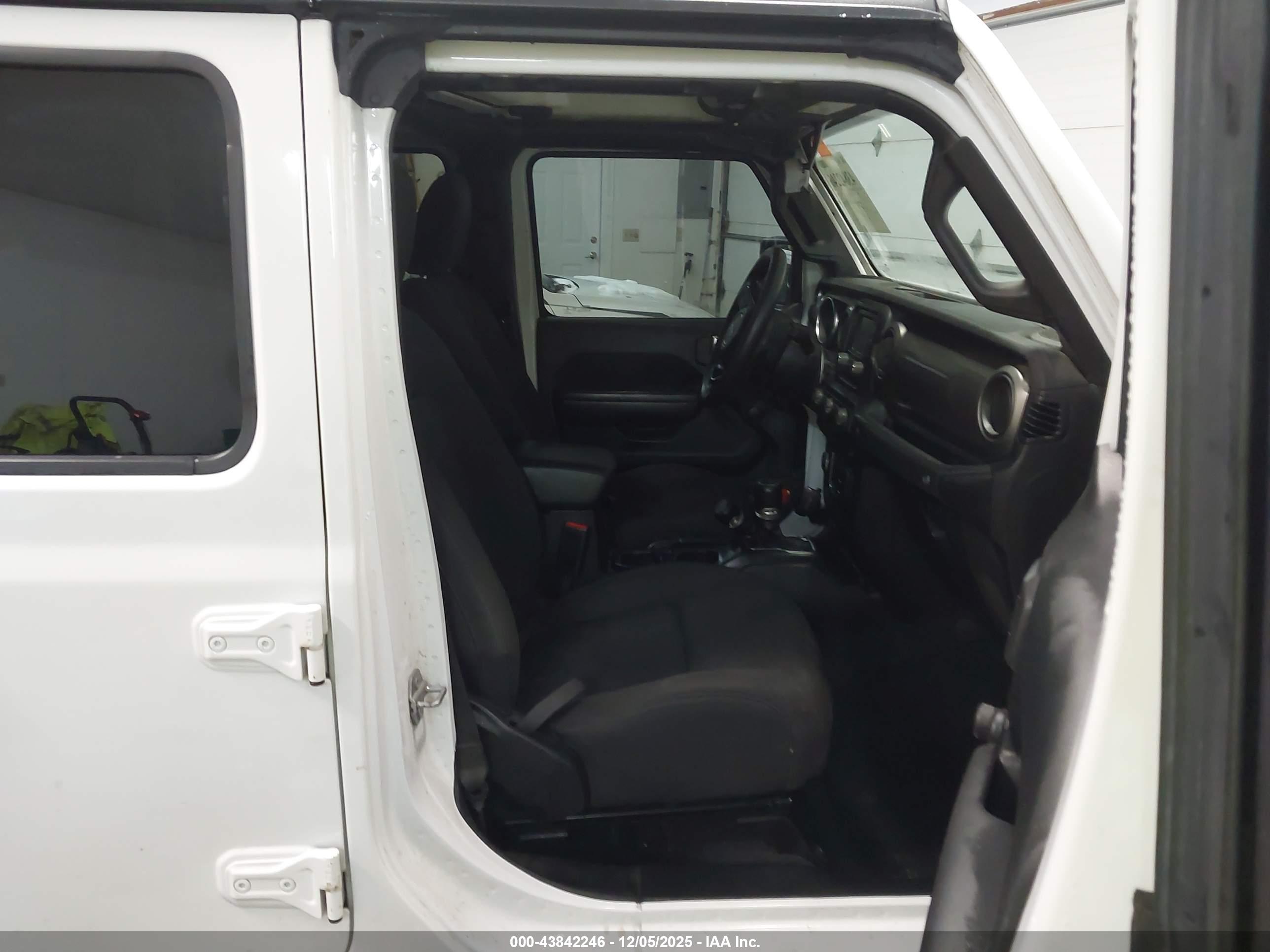 JEEP GLADIATOR image 5