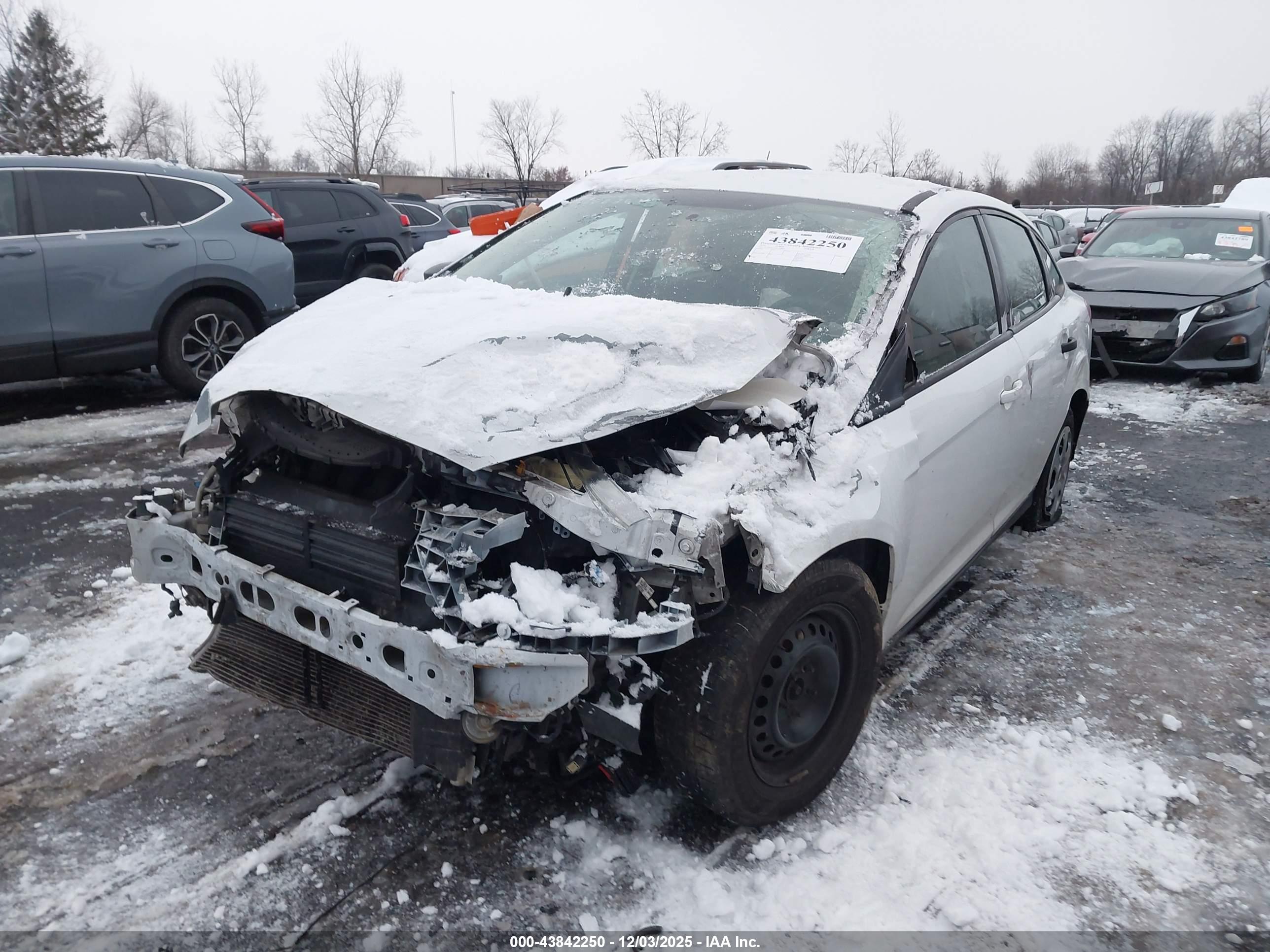 FORD FOCUS image 2