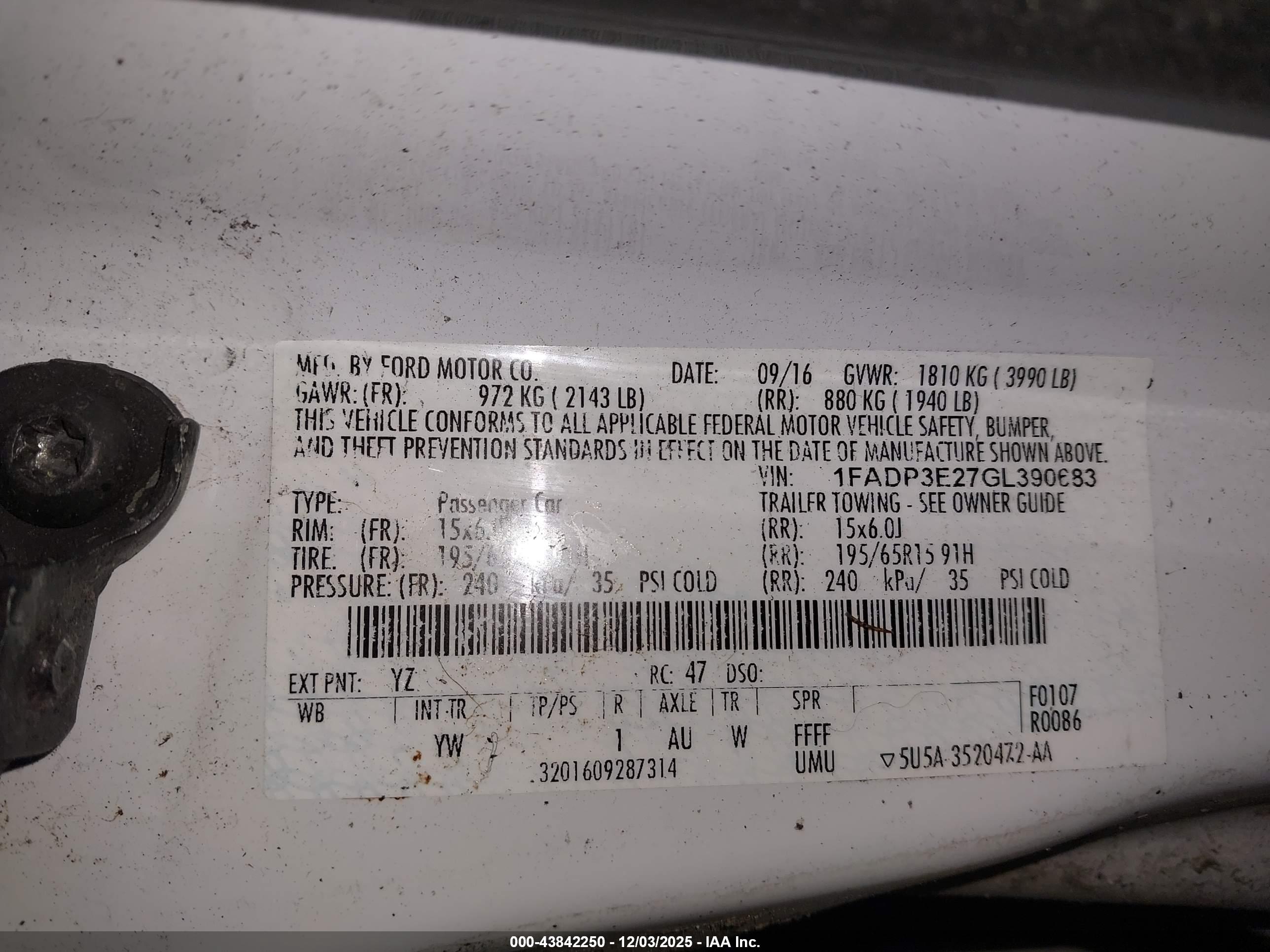 FORD FOCUS image 9