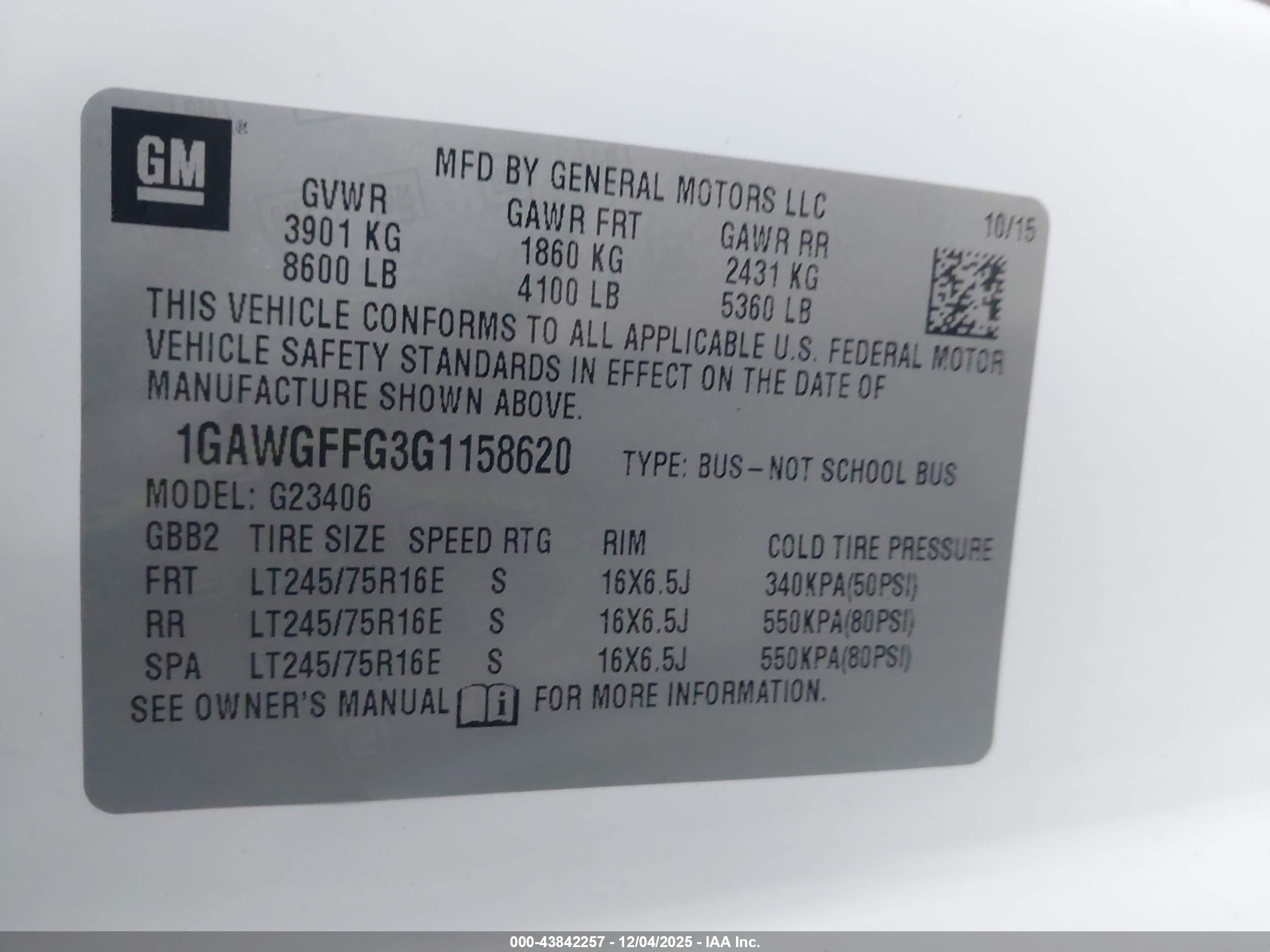 CHEVROLET EXPRESS image 9