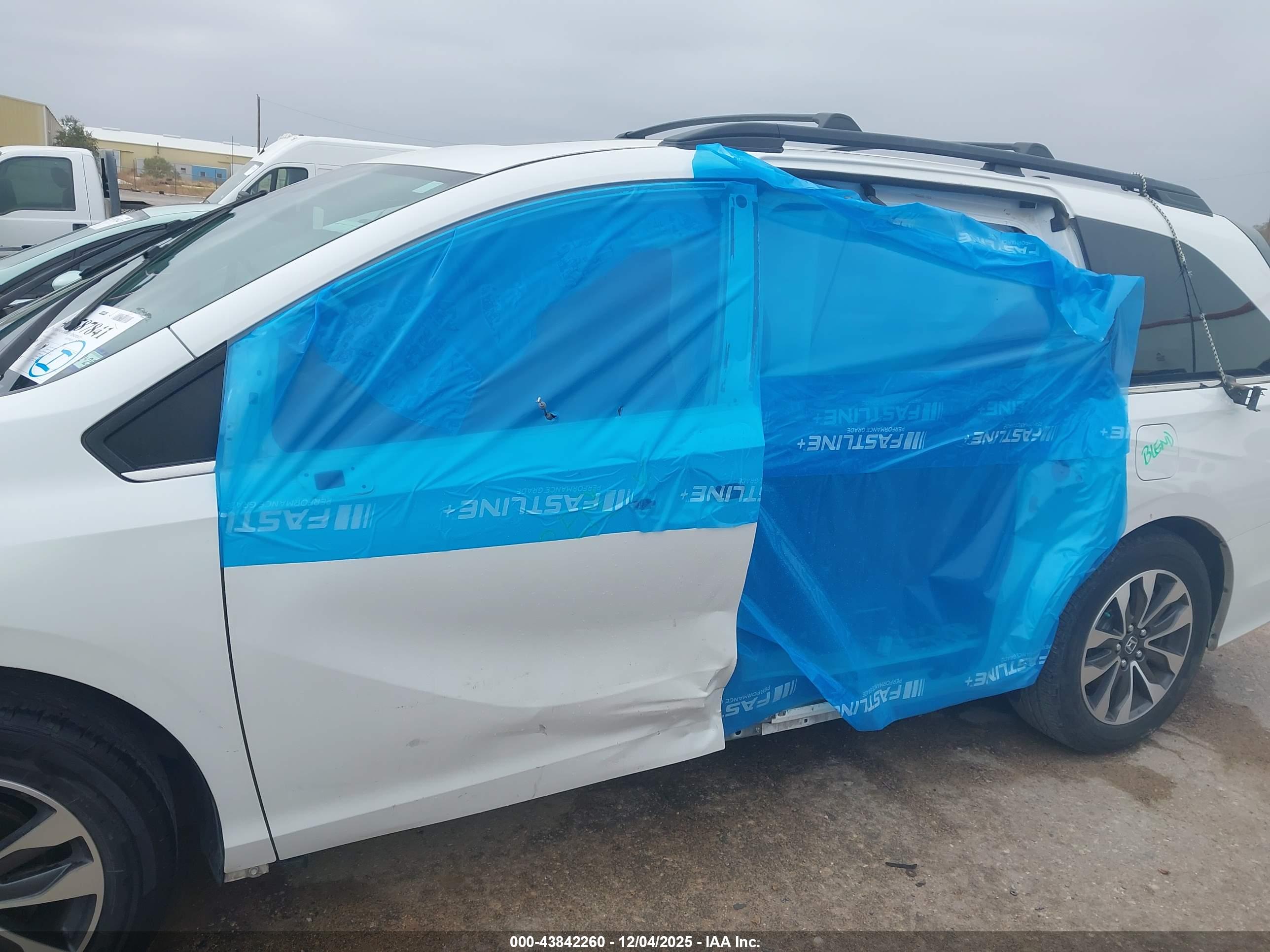HONDA ODYSSEY image 6