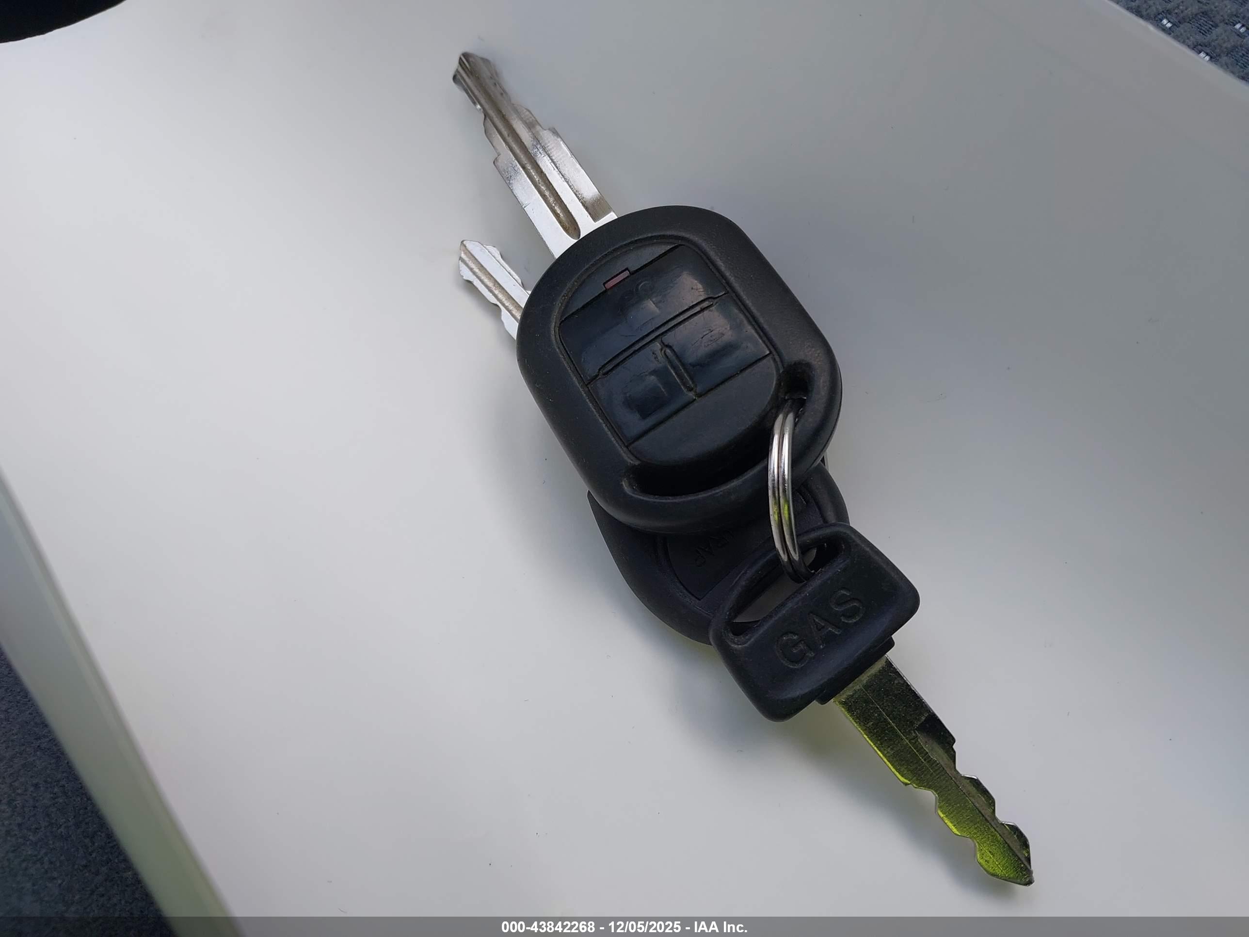 SUZUKI FORENZA image 11