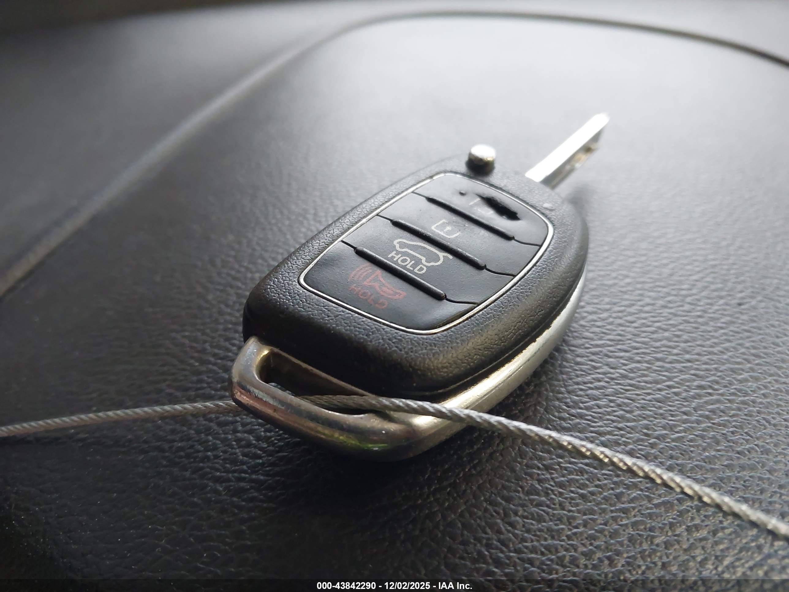 HYUNDAI SONATA image 11