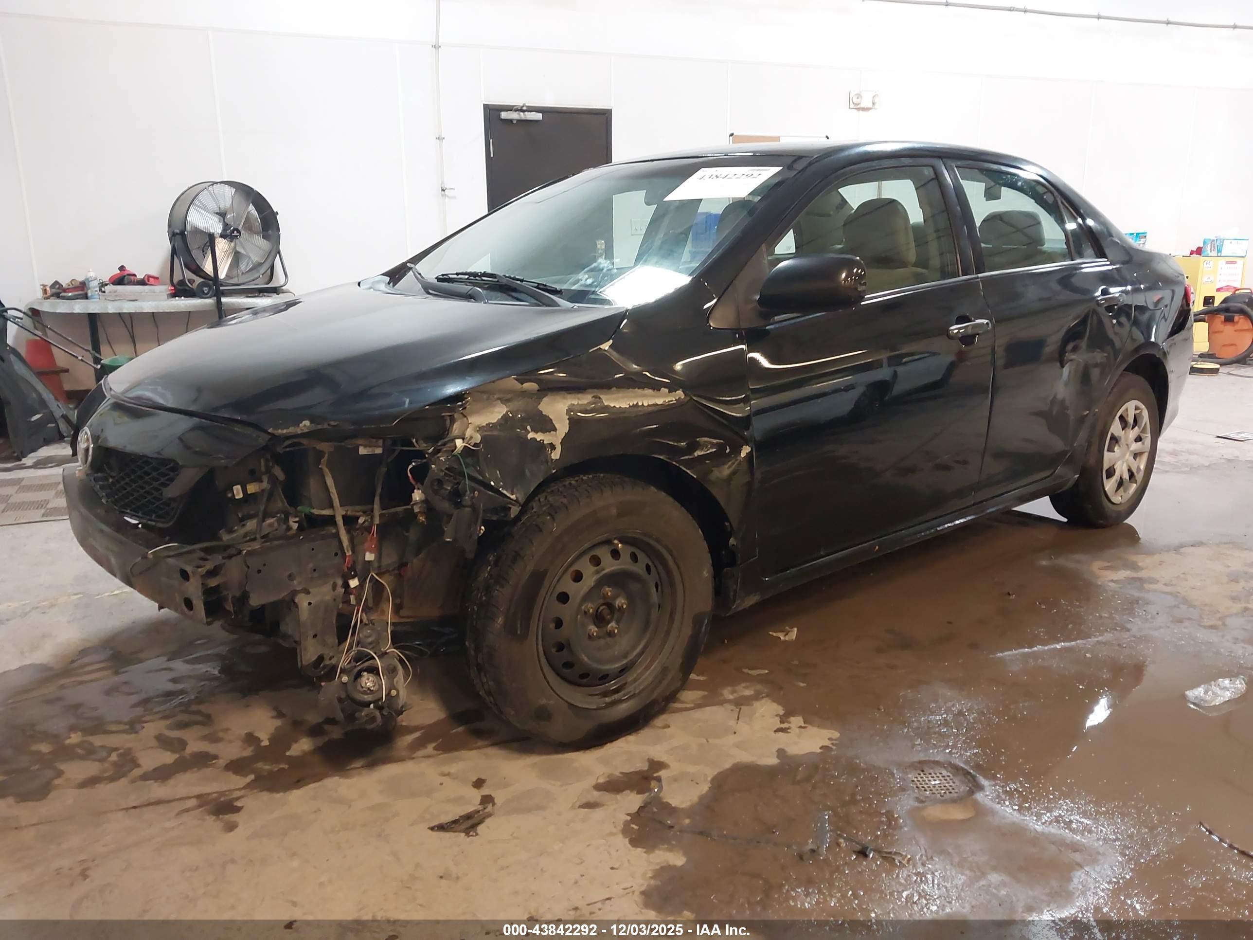 TOYOTA COROLLA image 2