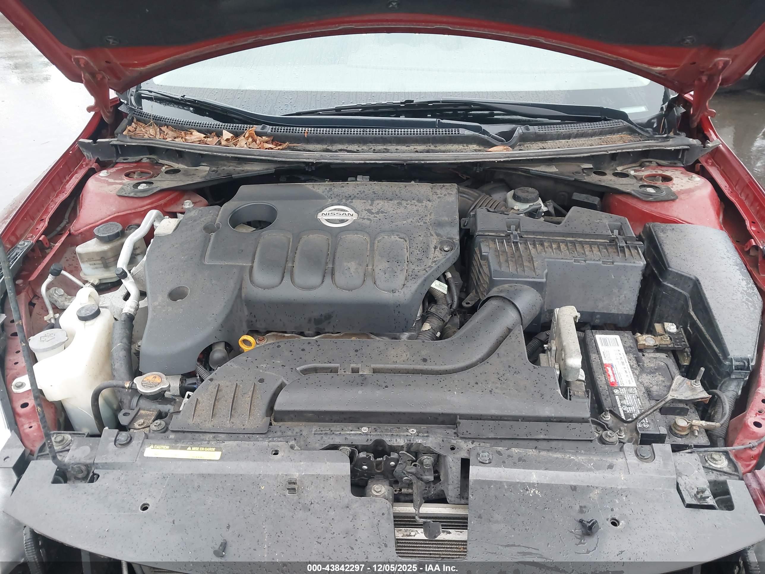 NISSAN ALTIMA image 10
