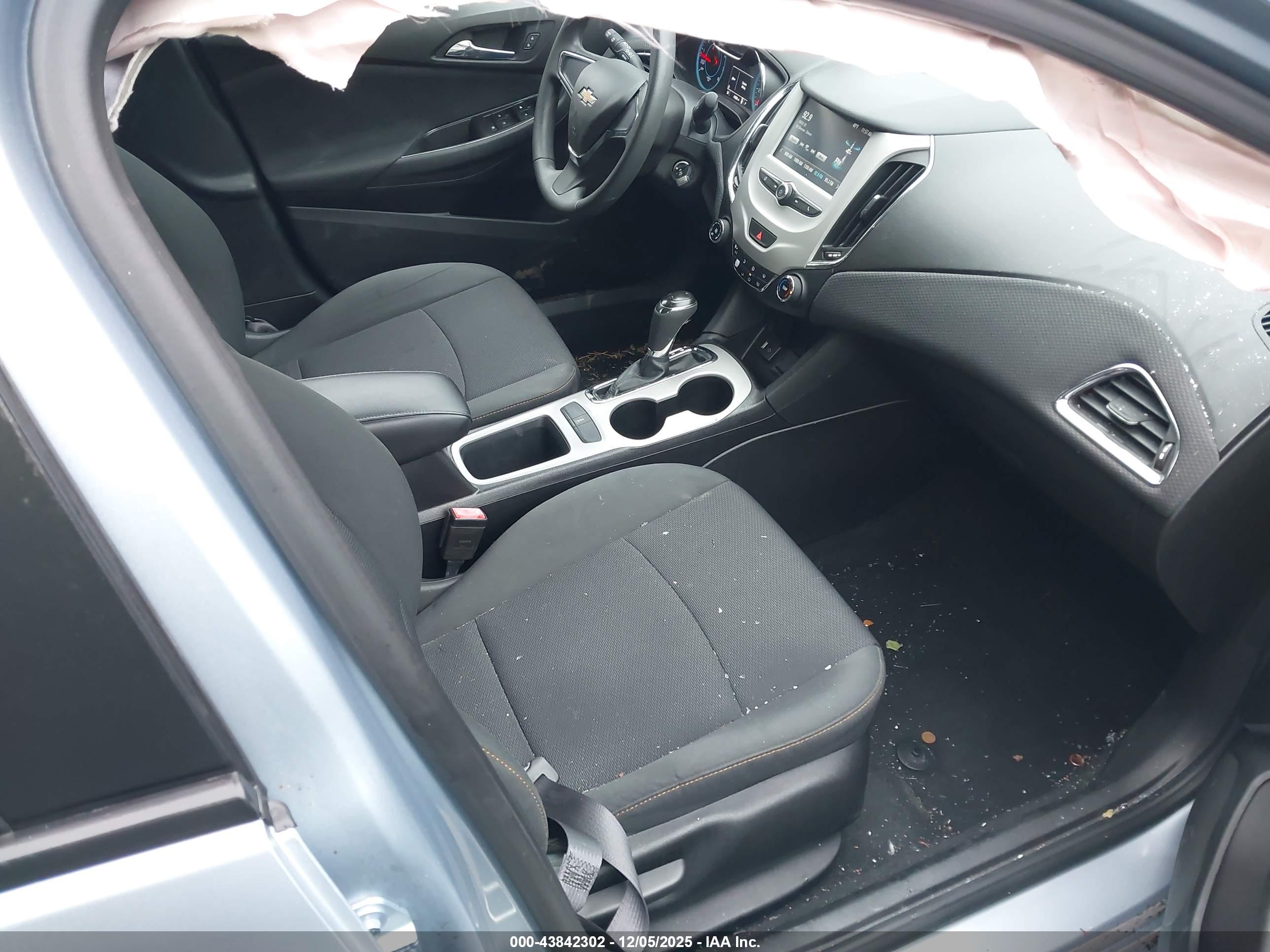 CHEVROLET CRUZE image 5