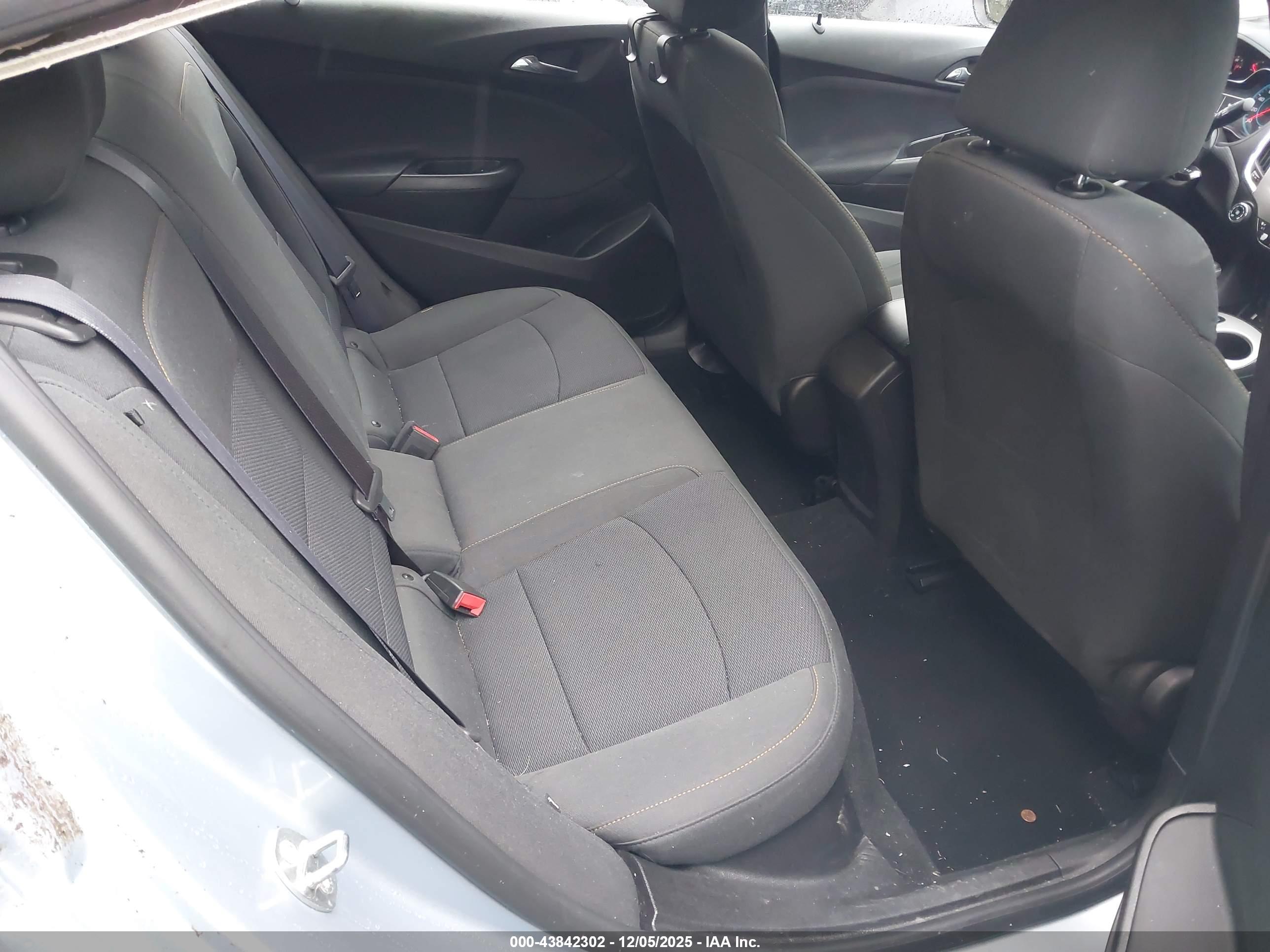 CHEVROLET CRUZE image 8