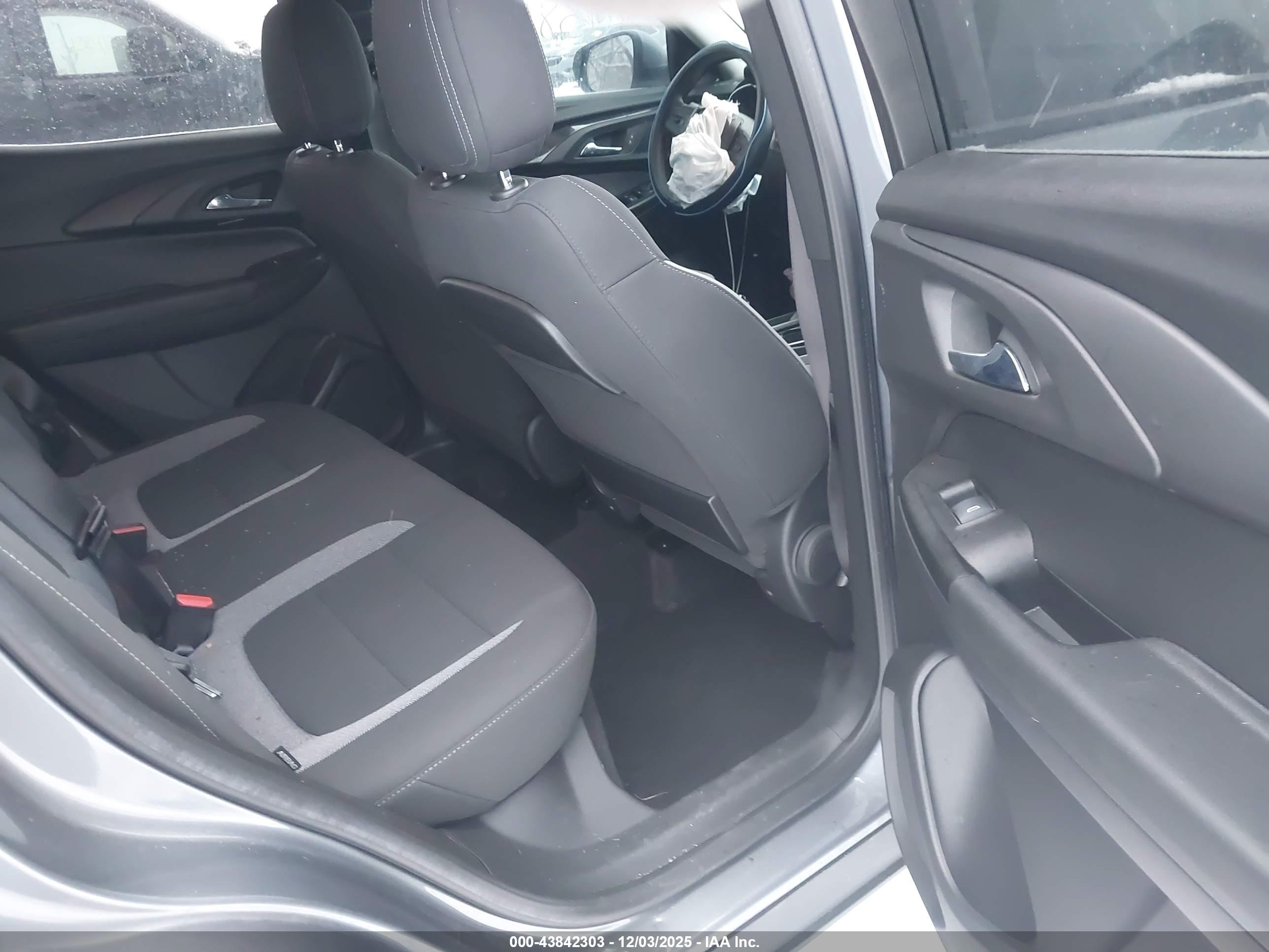 CHEVROLET TRAILBLAZER image 8