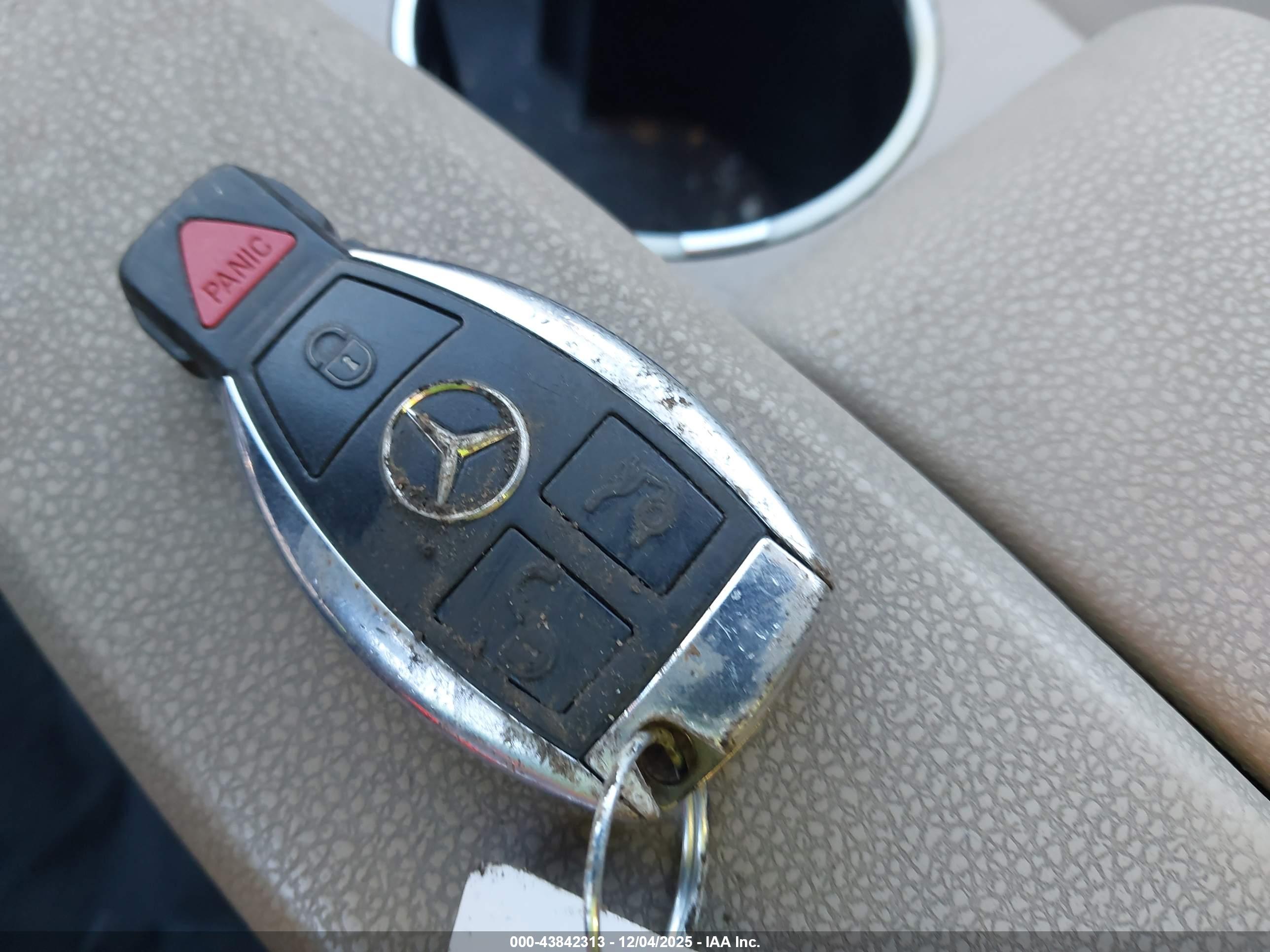 MERCEDES-BENZ C image 11