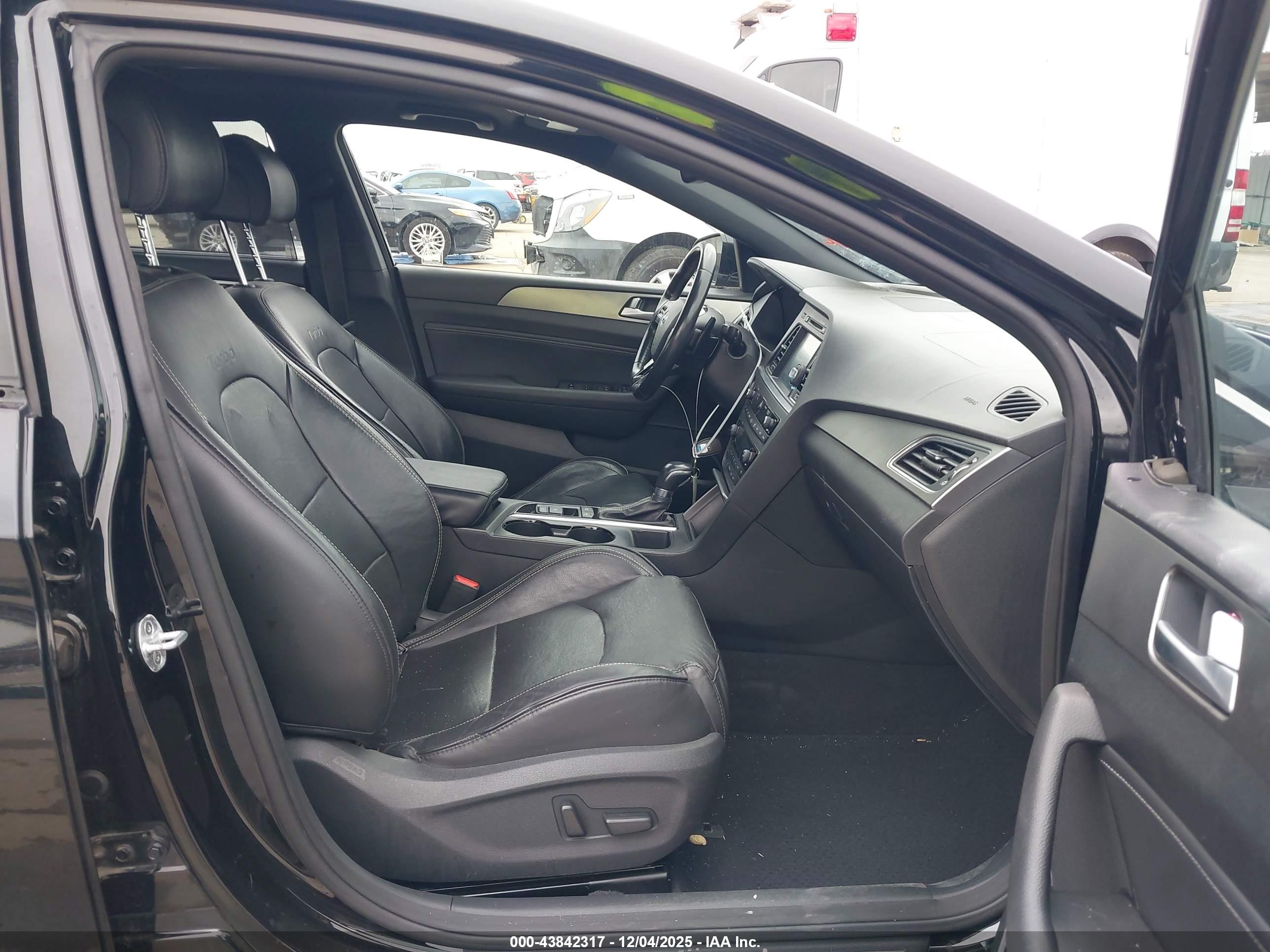 HYUNDAI SONATA image 5