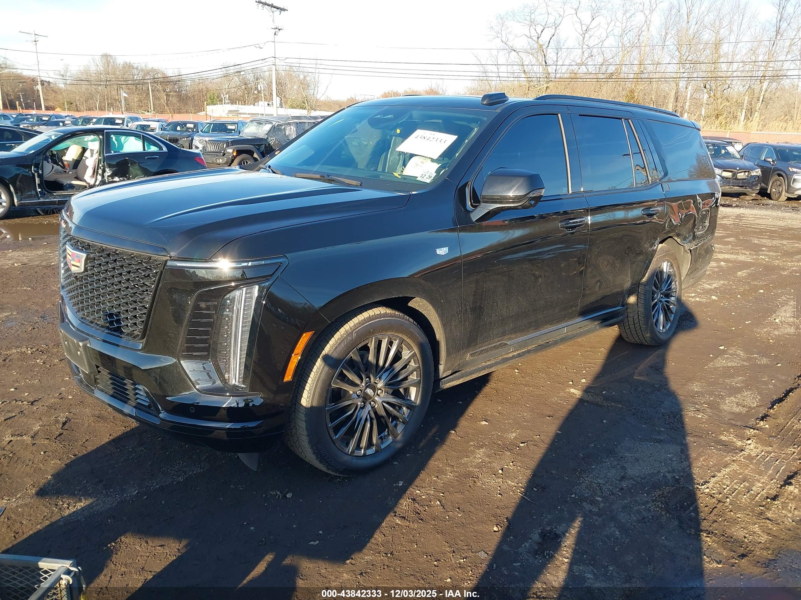 CADILLAC ESCALADE image 2