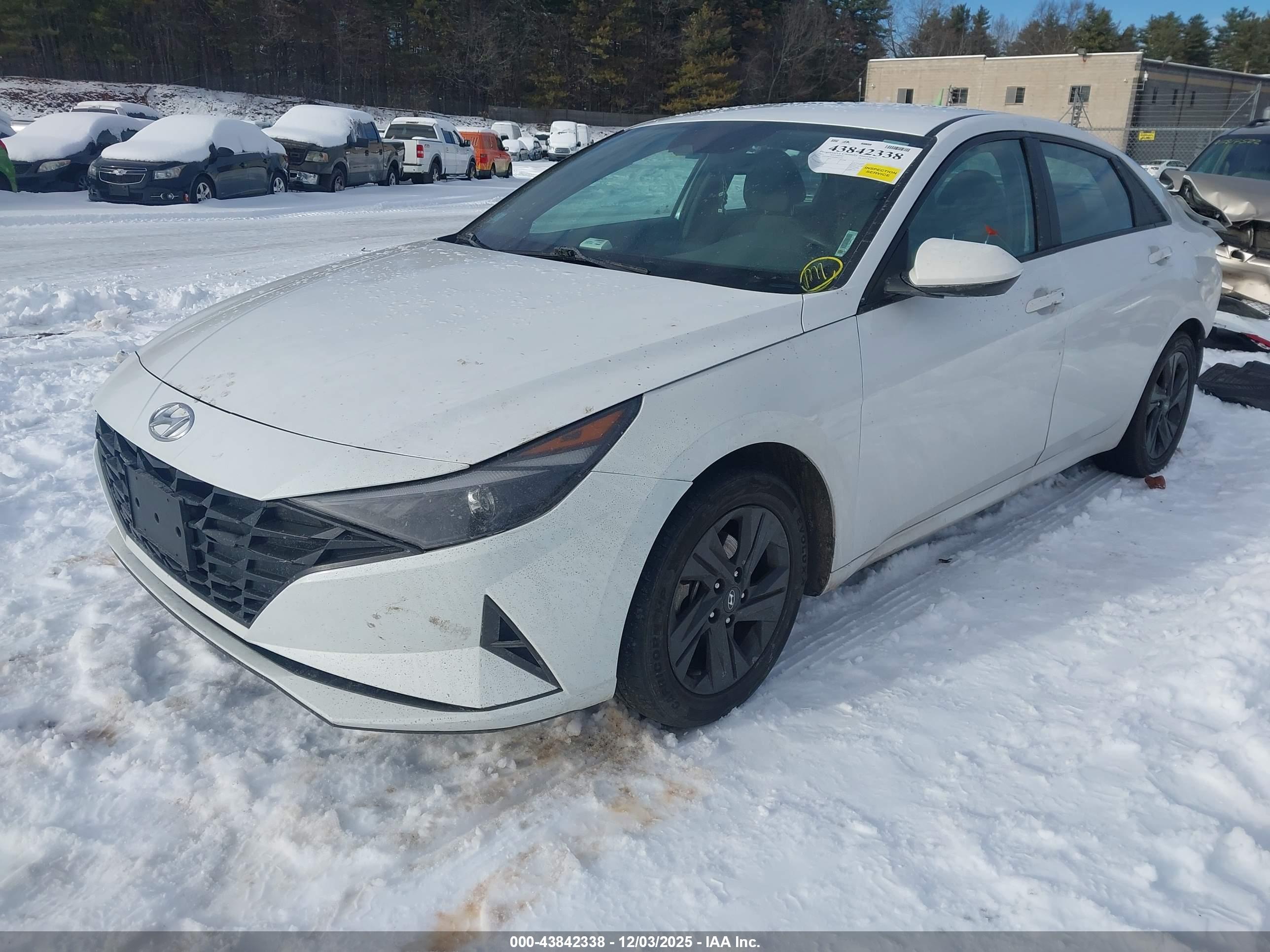 HYUNDAI ELANTRA image 2