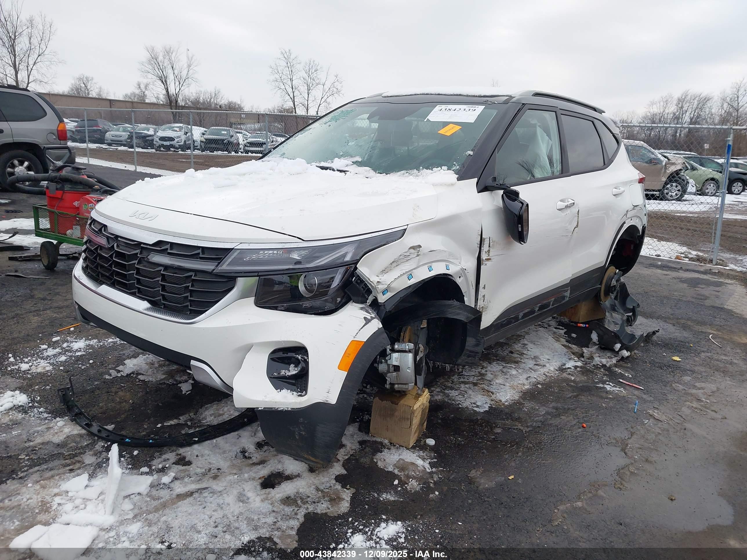 KIA SELTOS image 2
