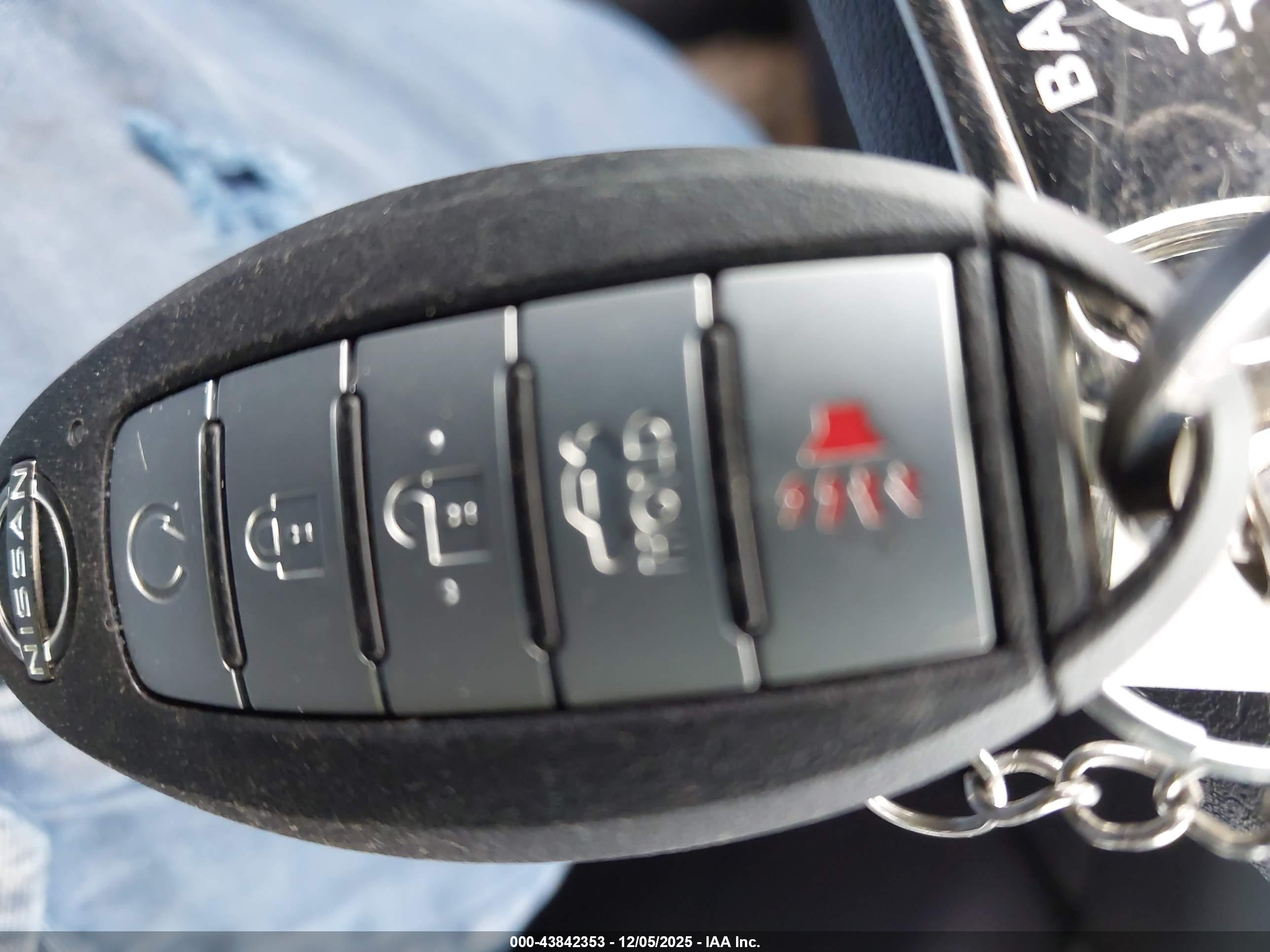 NISSAN ALTIMA image 11