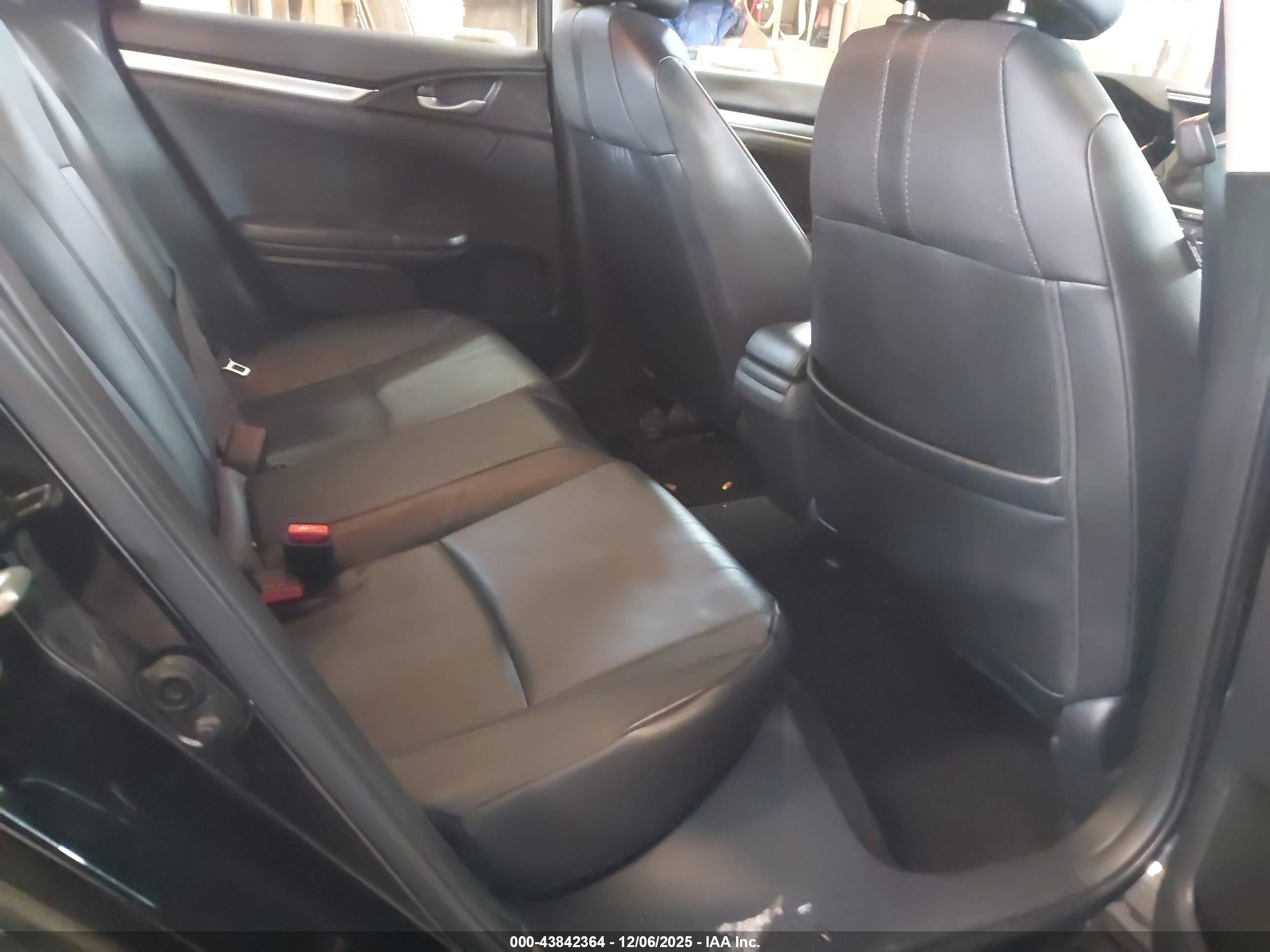 HONDA CIVIC image 8