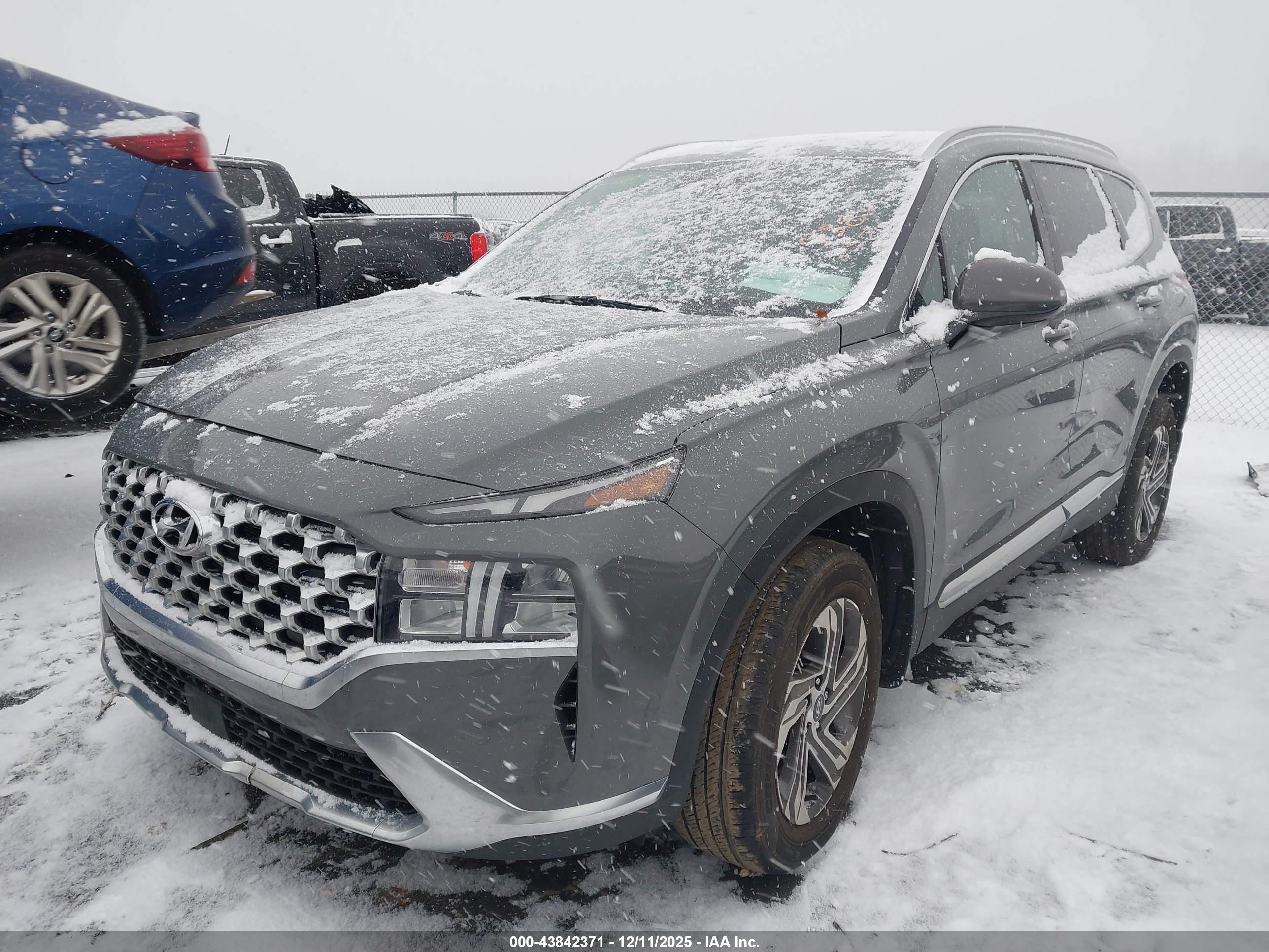 HYUNDAI SANTA image 2