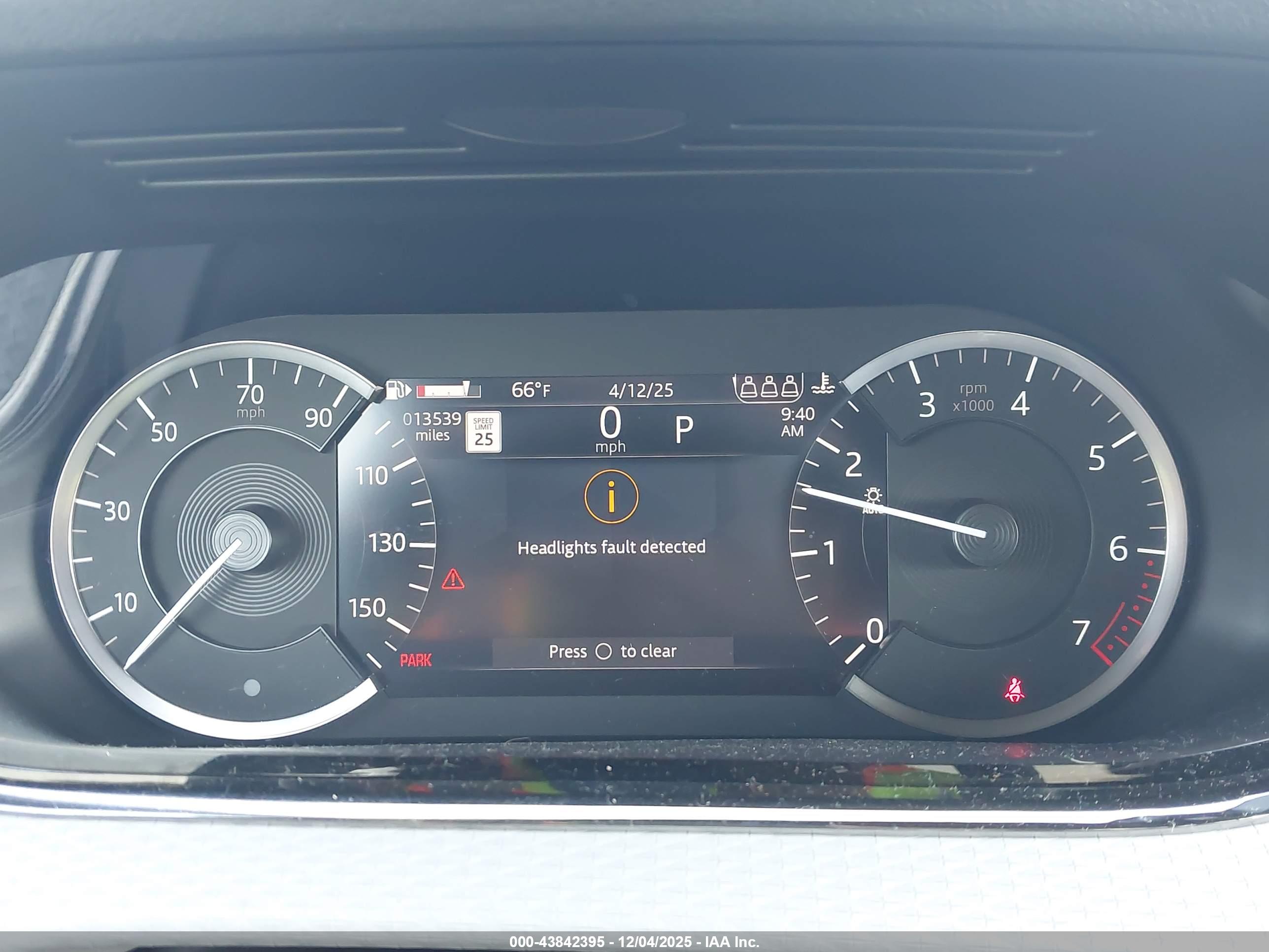 LAND ROVER image 7