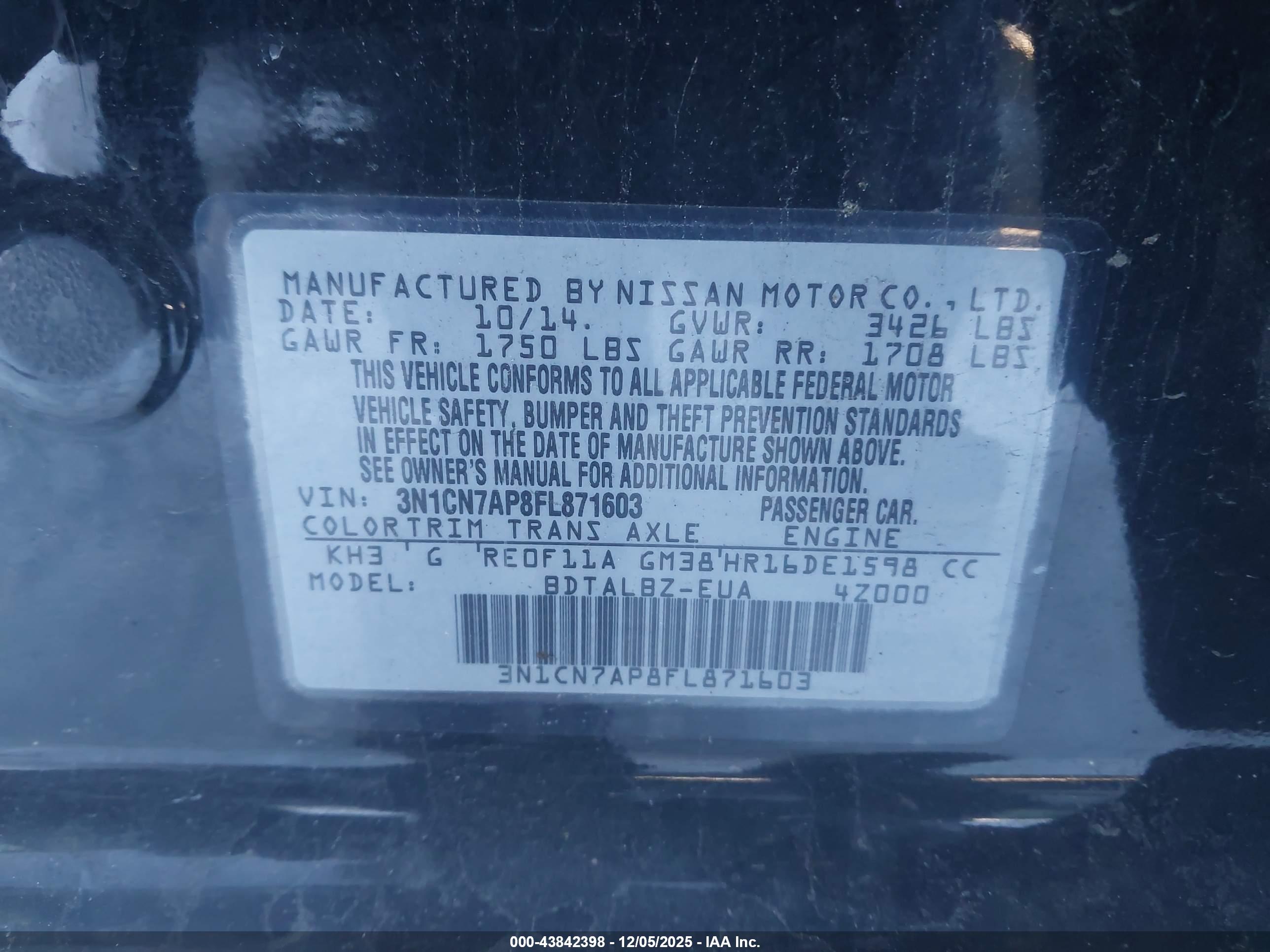 NISSAN VERSA image 9