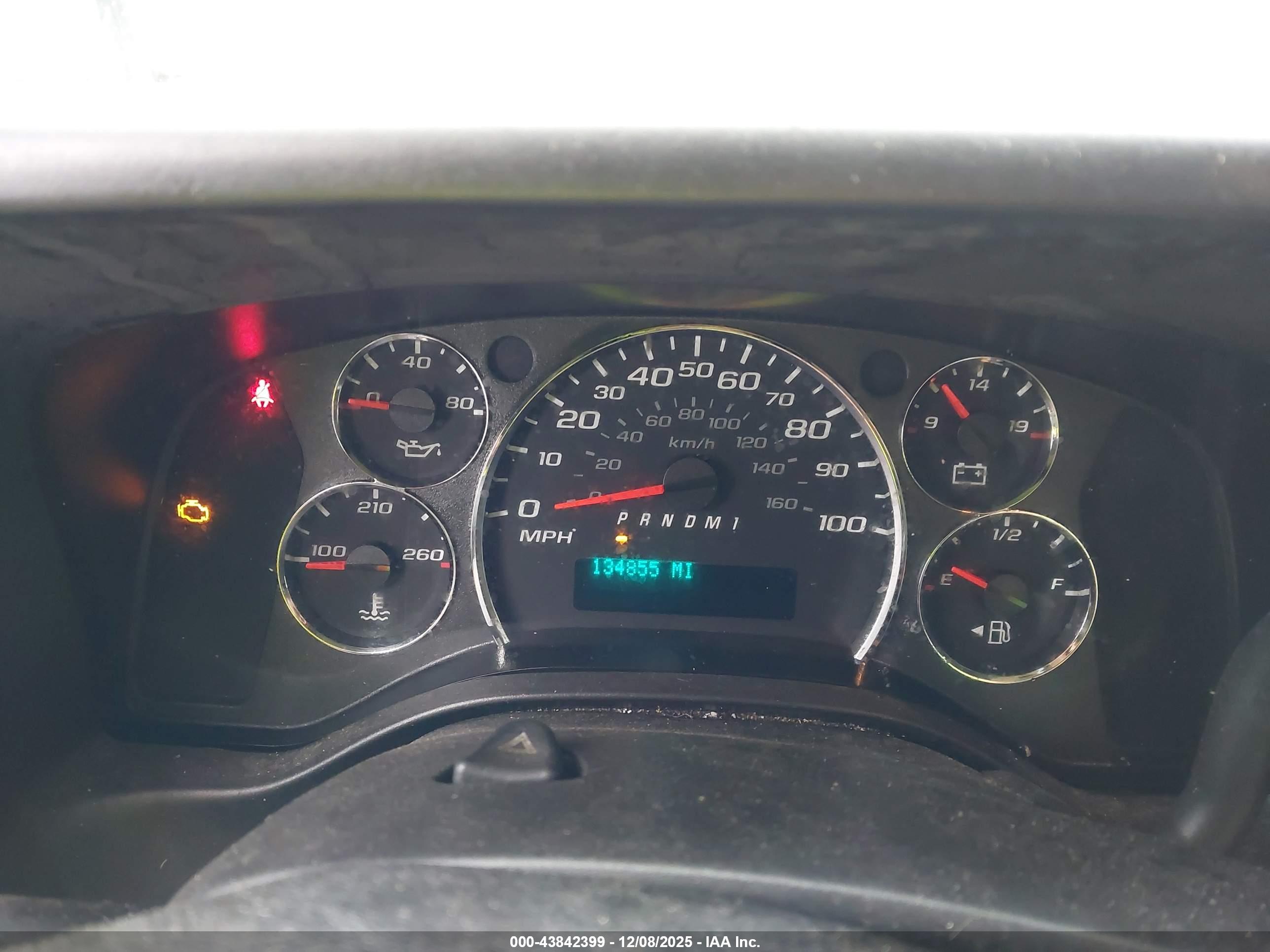 CHEVROLET EXPRESS image 6