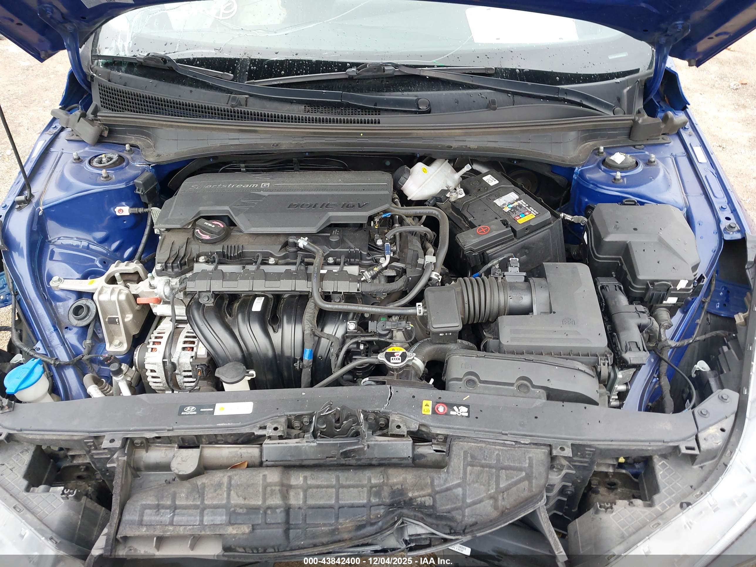 HYUNDAI ELANTRA image 10