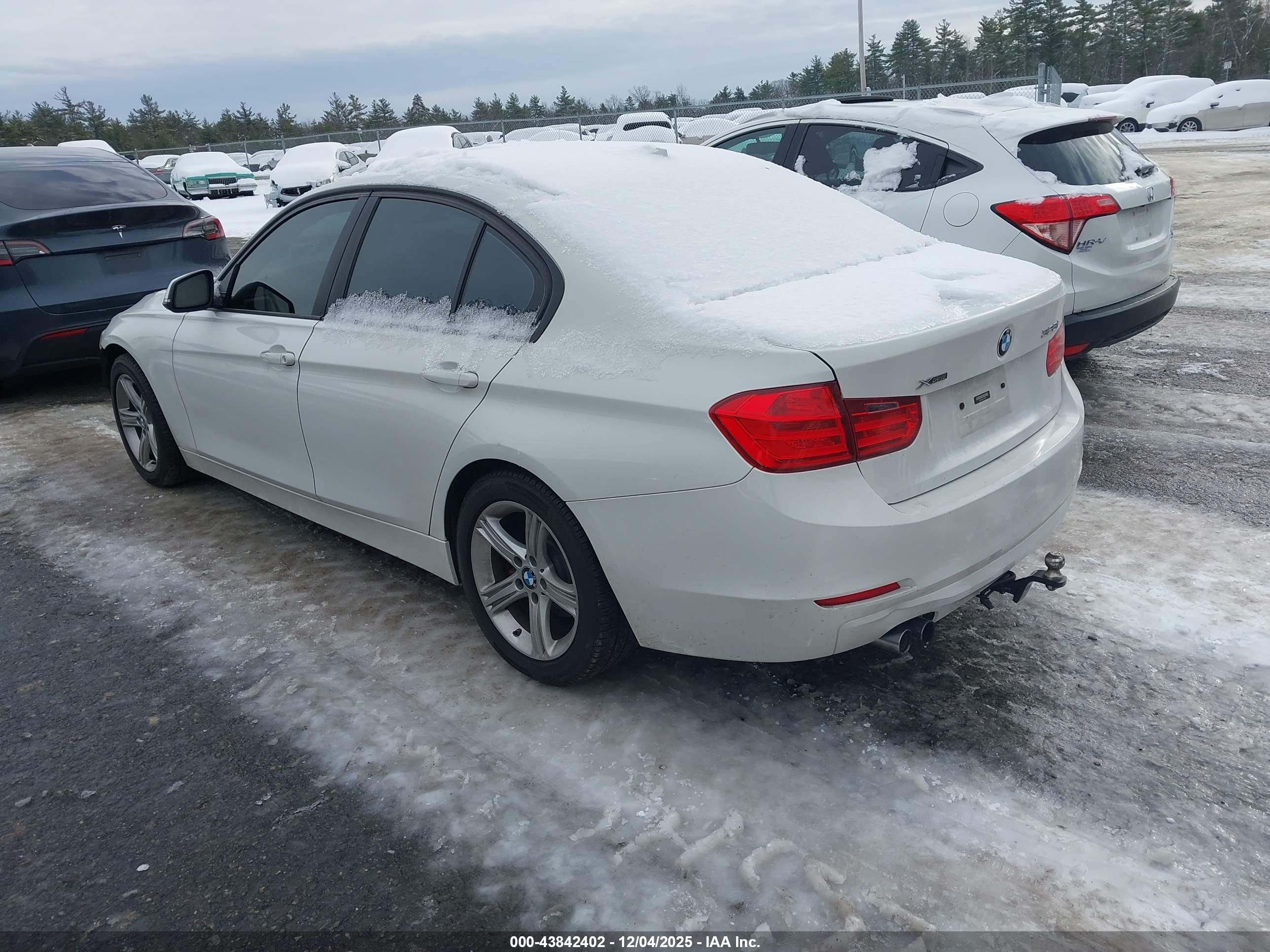BMW 328I image 3