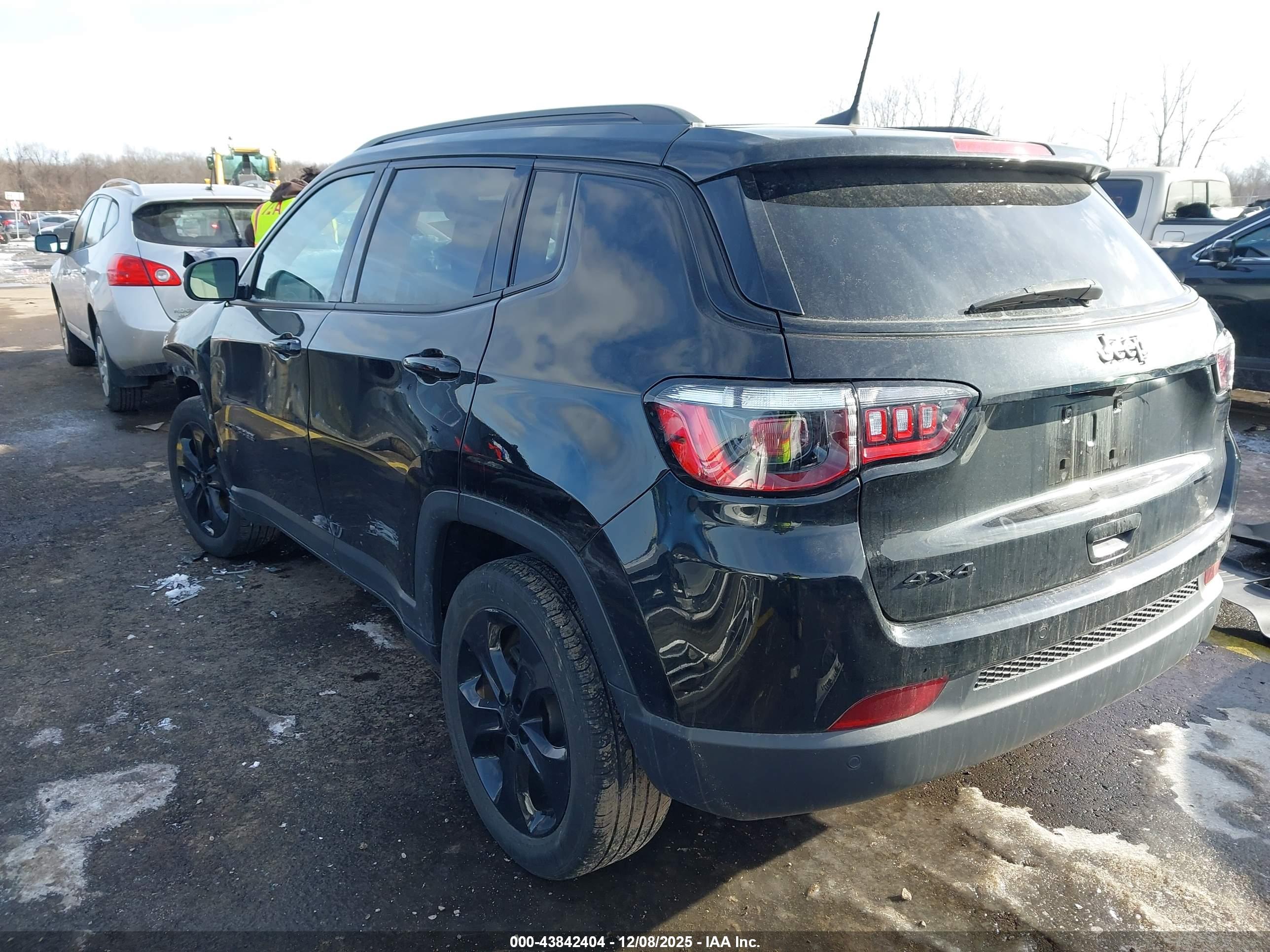 JEEP COMPASS image 3