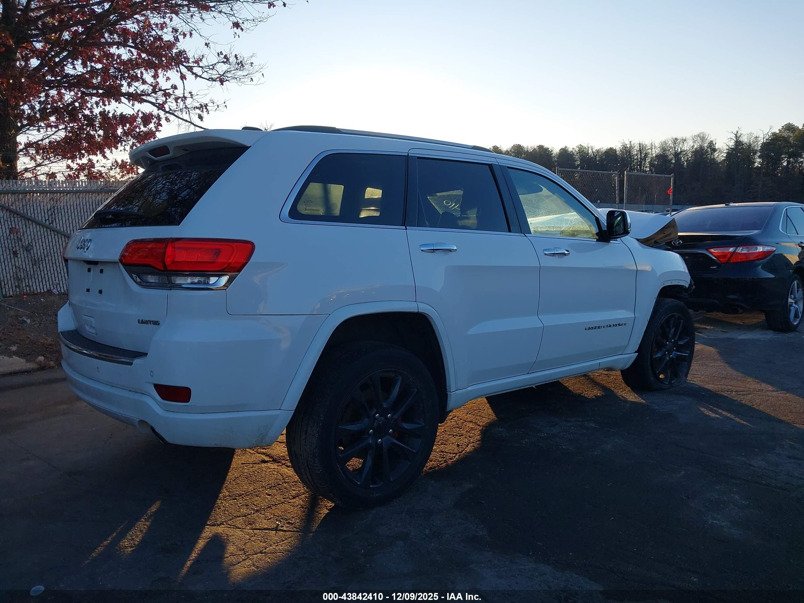 JEEP GRAND image 4