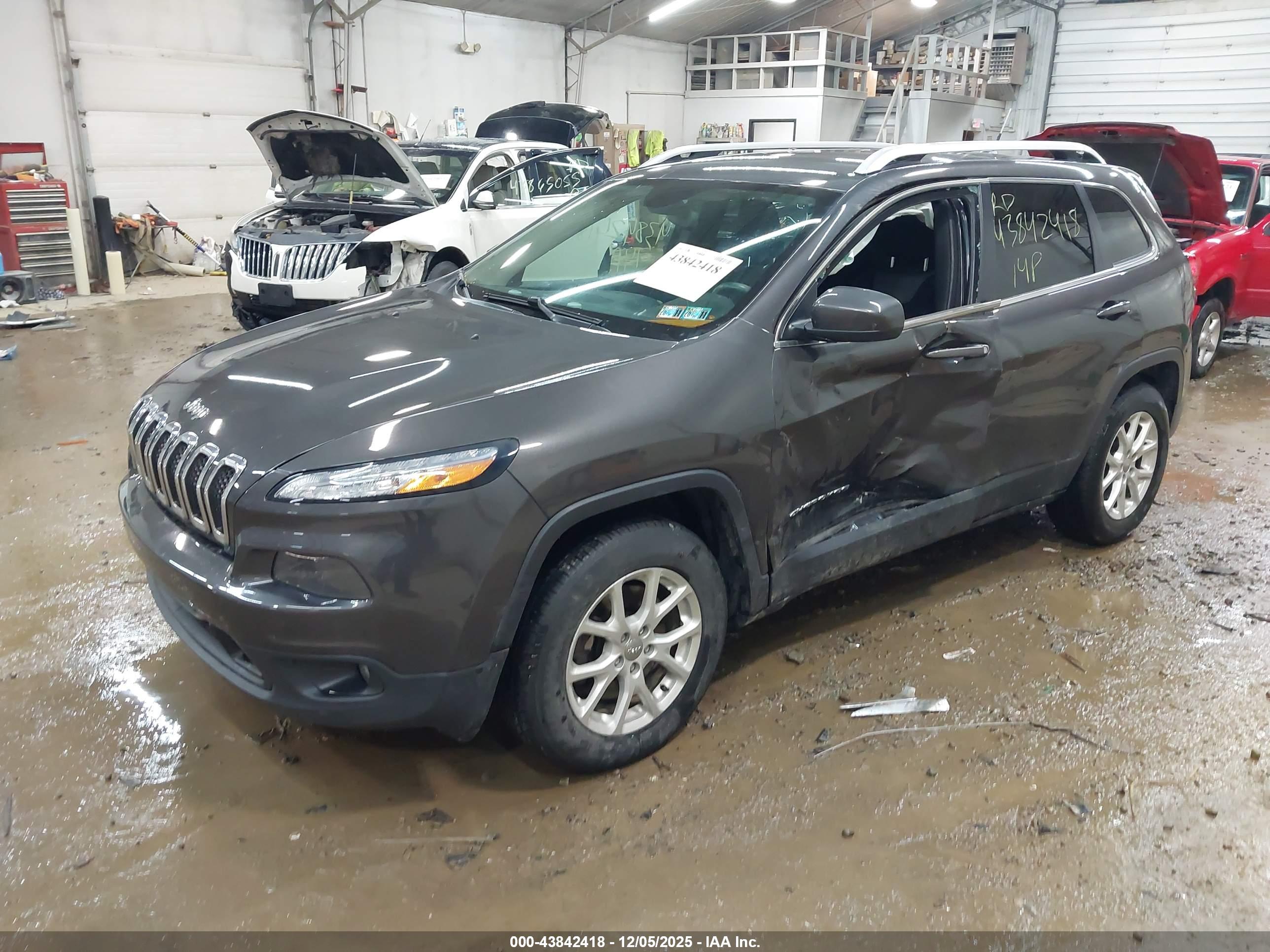 JEEP CHEROKEE image 2