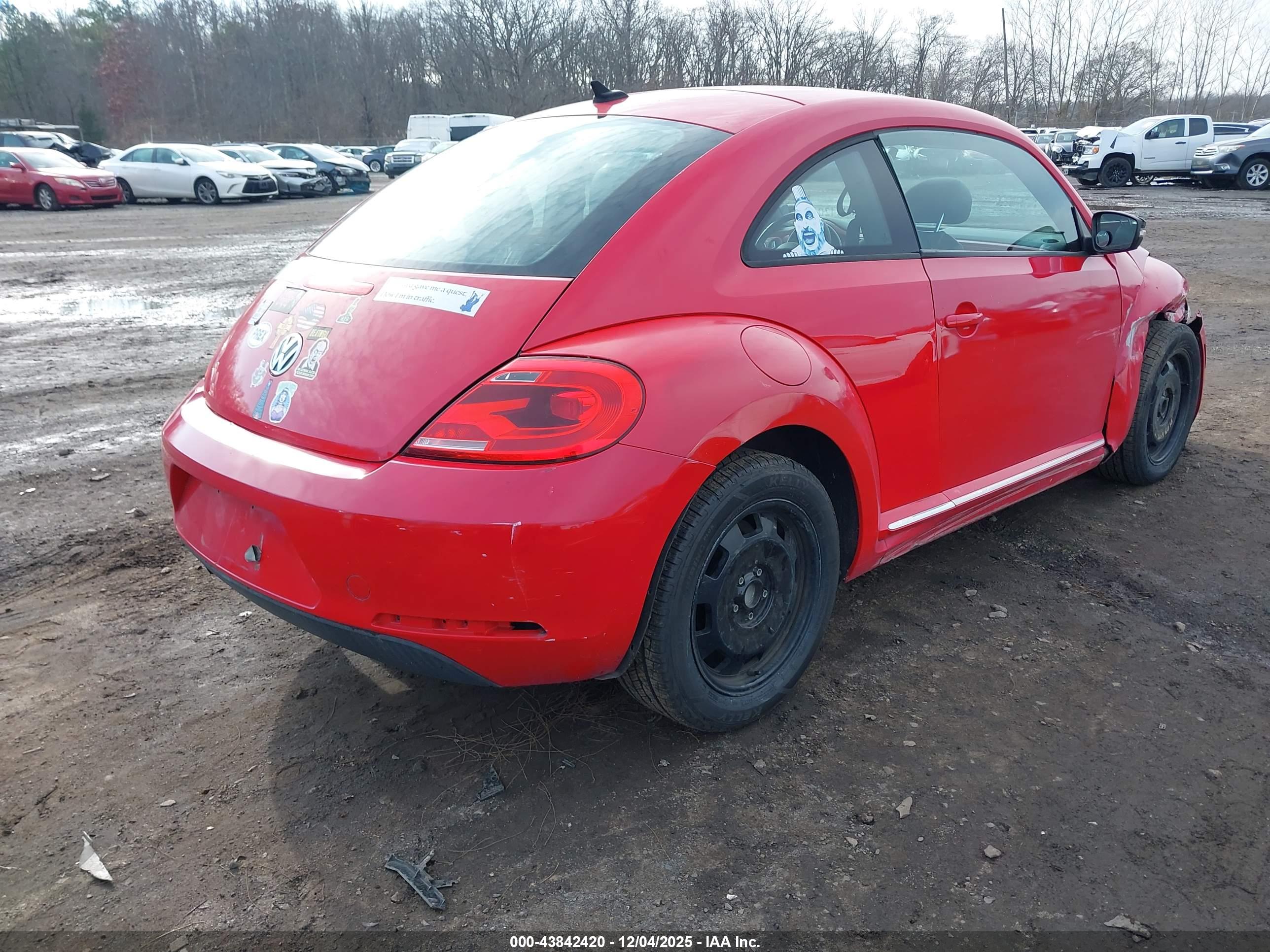 VOLKSWAGEN BEETLE image 4