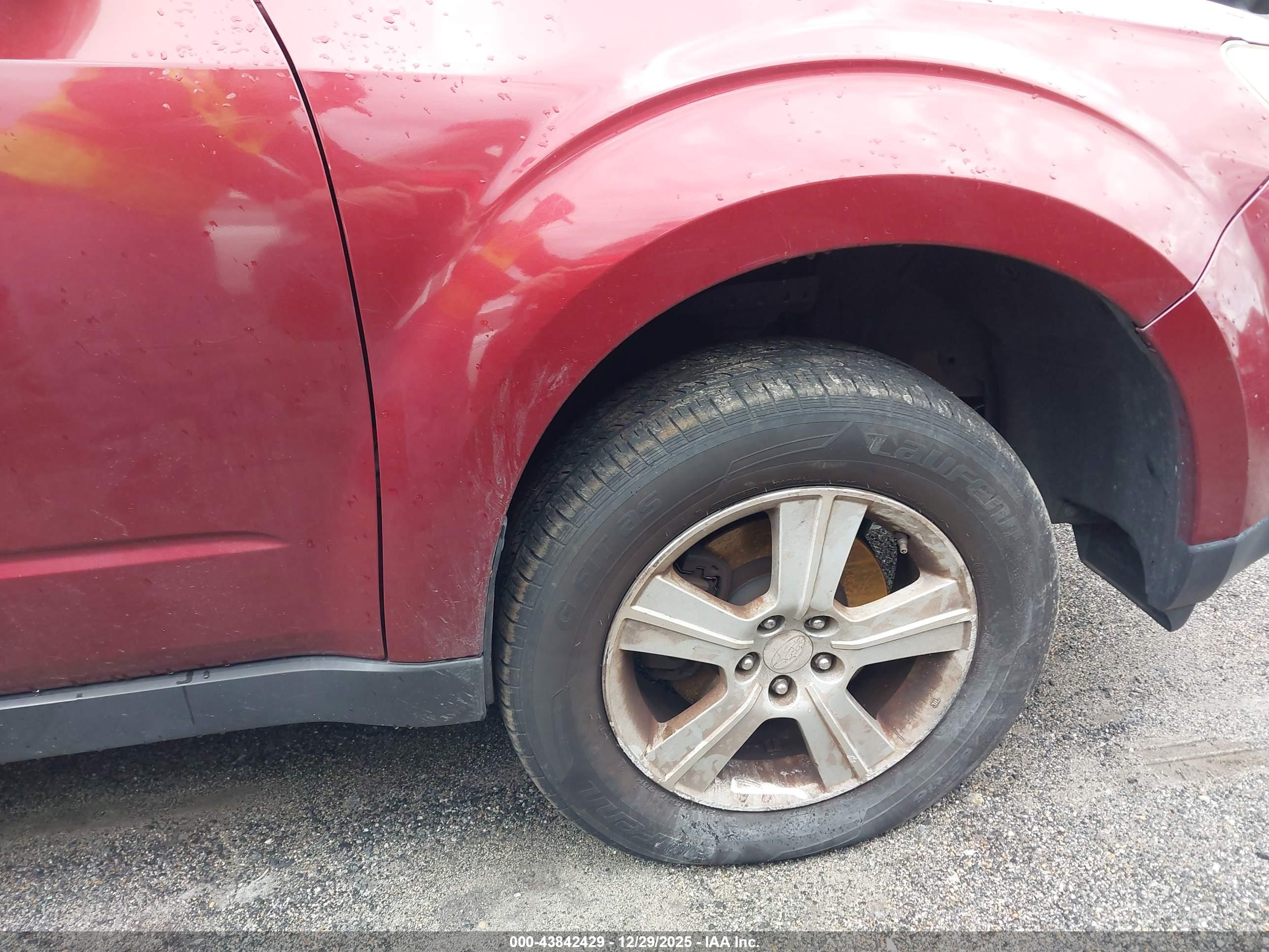 SUBARU FORESTER image 6
