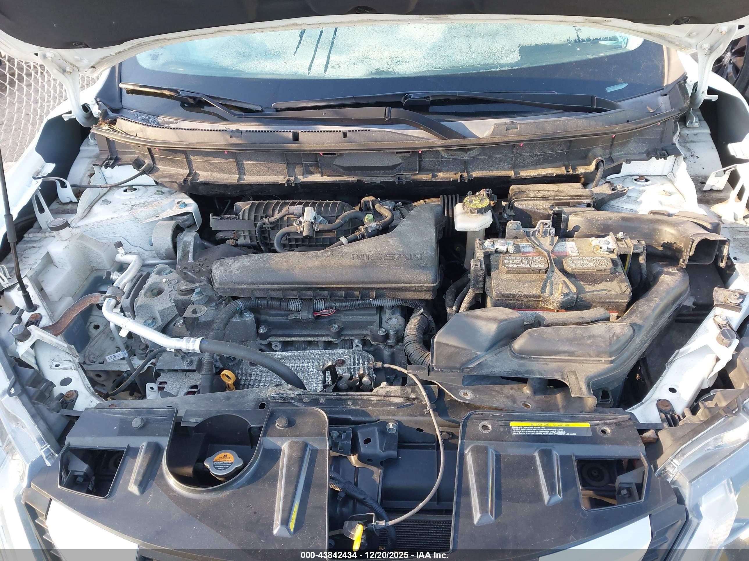 NISSAN ROGUE image 10