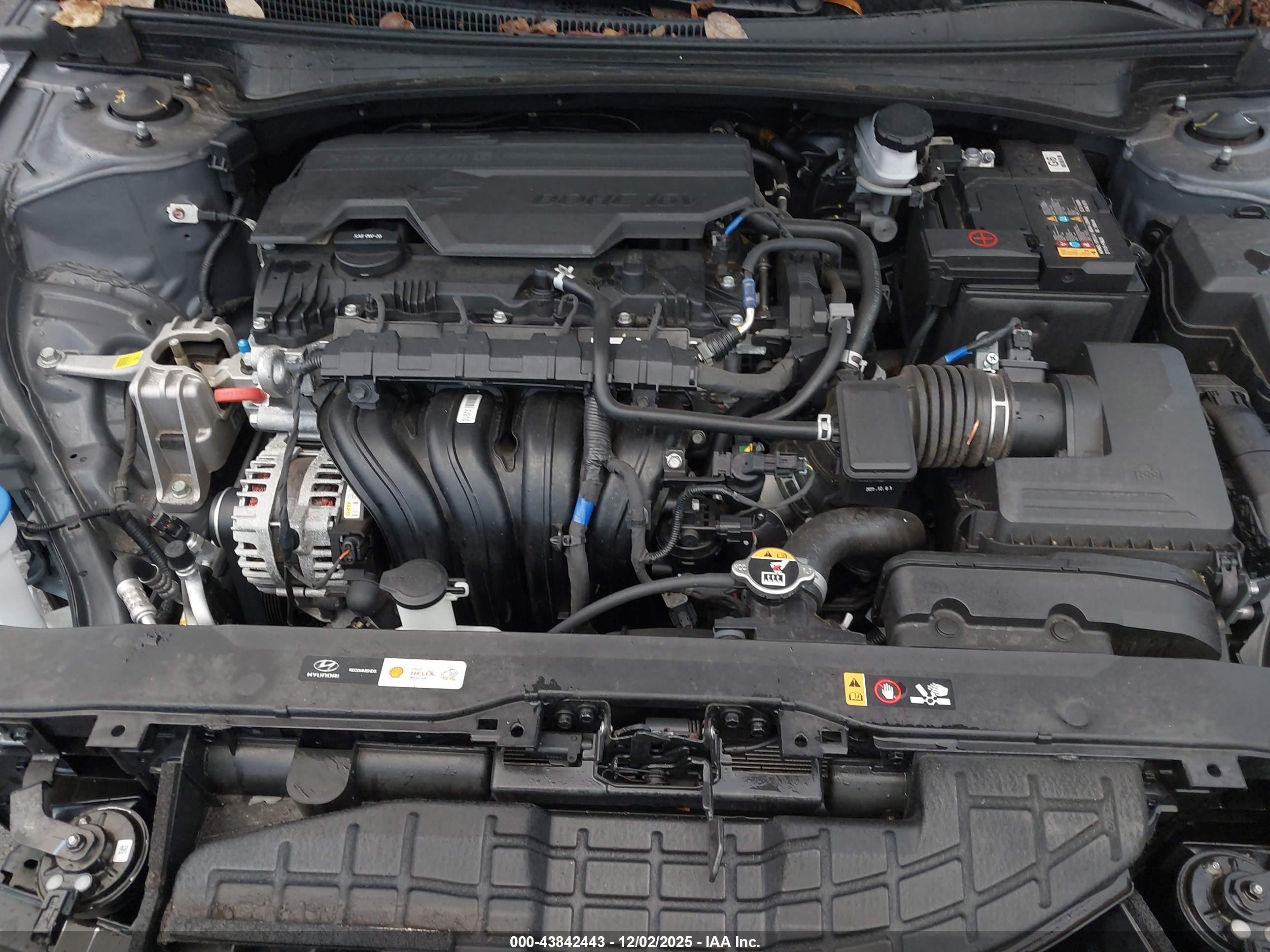 HYUNDAI ELANTRA image 10