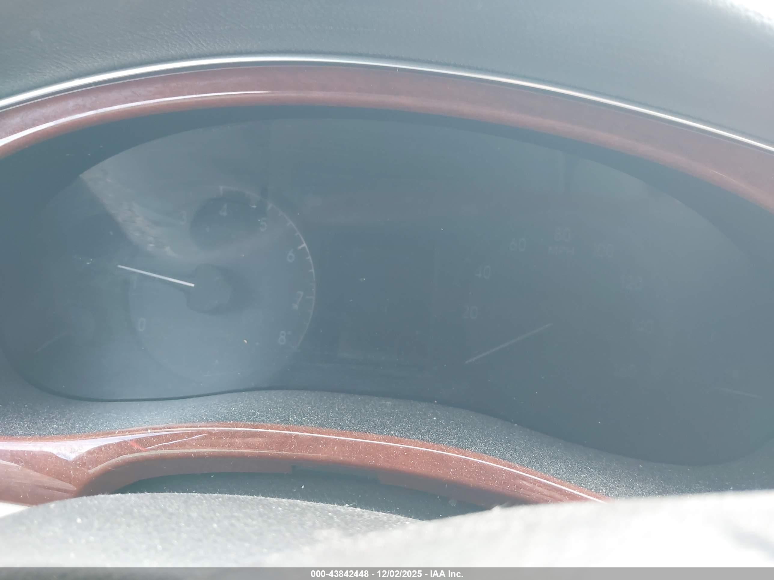 HYUNDAI GENESIS image 7